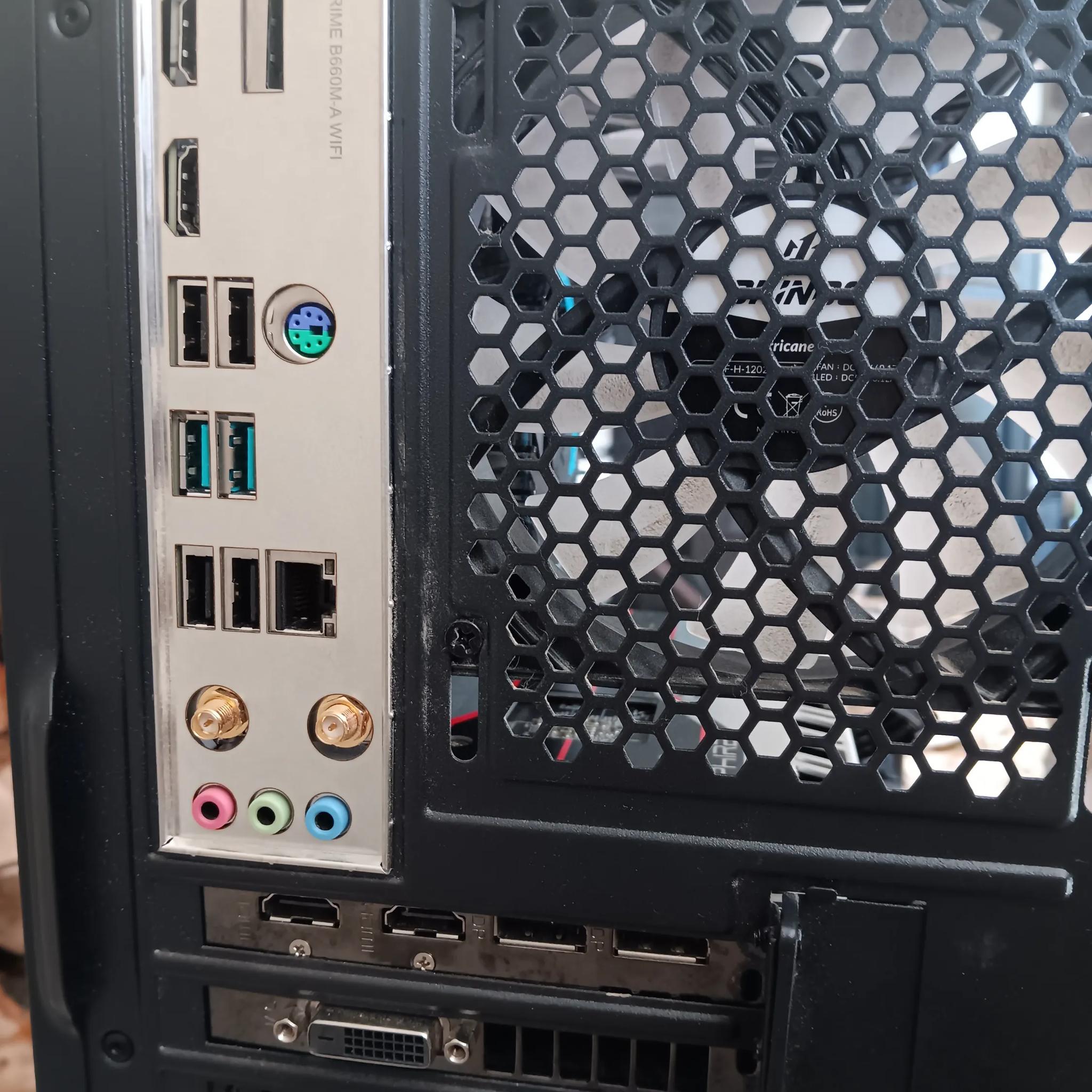 💎Budget Aesthetics💎/Rx 580 8gb/Intel i3-12100f/16gb ddr4 3200mhz/1tb nvme/