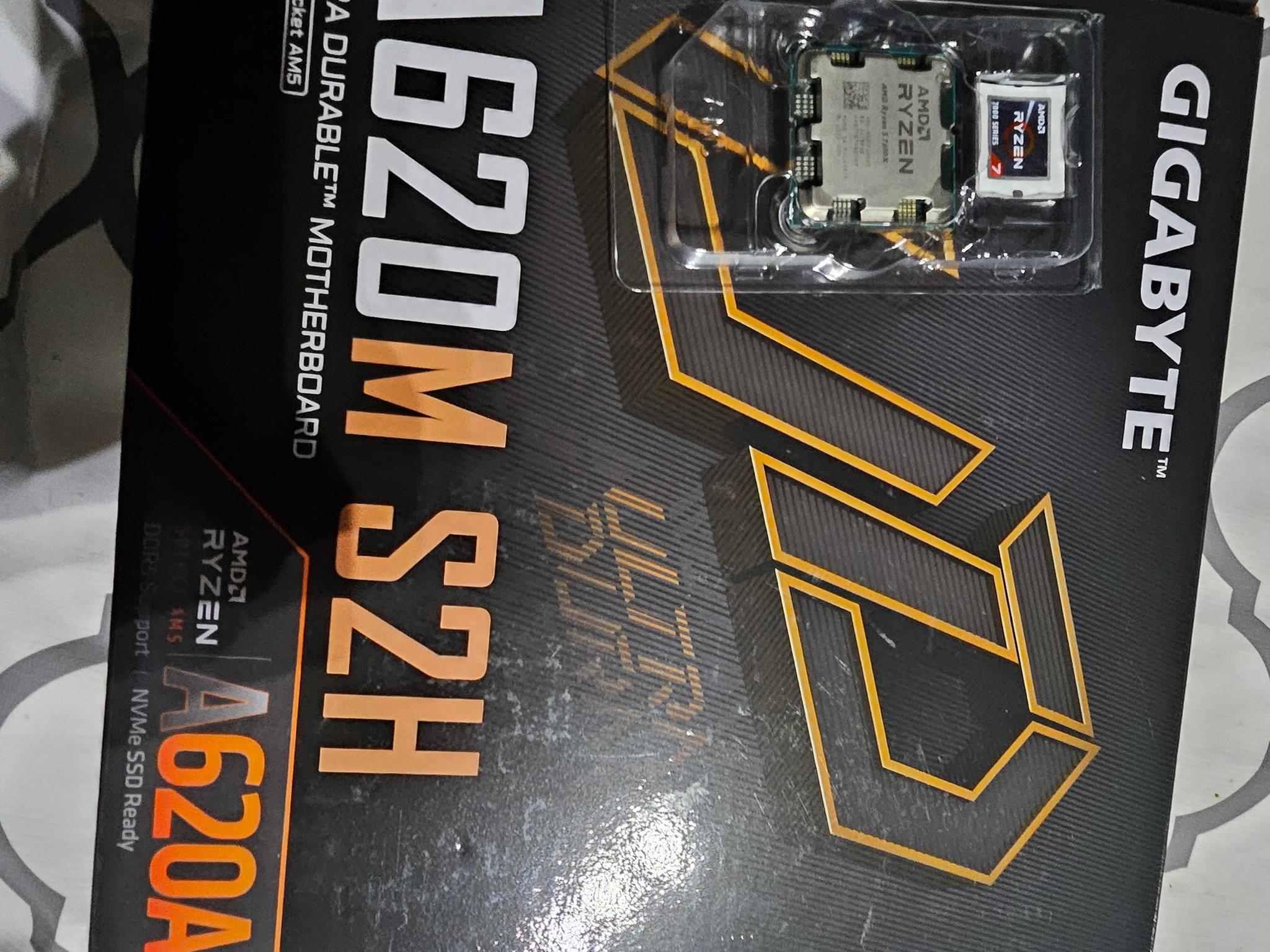 AMD Ryzen 5 7600X + Gigabyte A620M S2H AM5 CPU/Motherboard Combo - Works