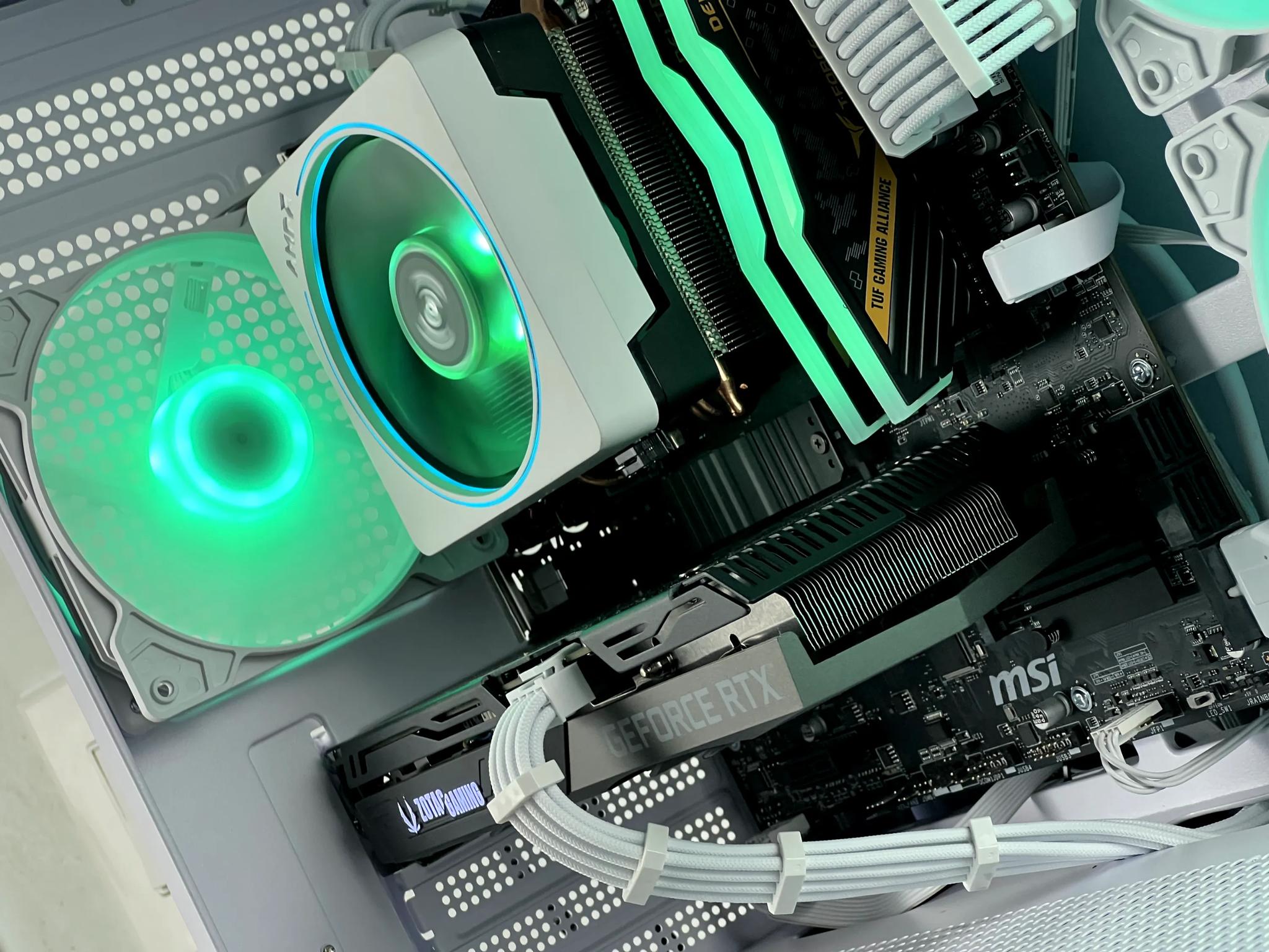🧊 Fast and Clean White Gaming PC | RTX 3060 TI | AMD Ryzen 7 3700X | 1TB SSD | 16GB RAM | 🧊