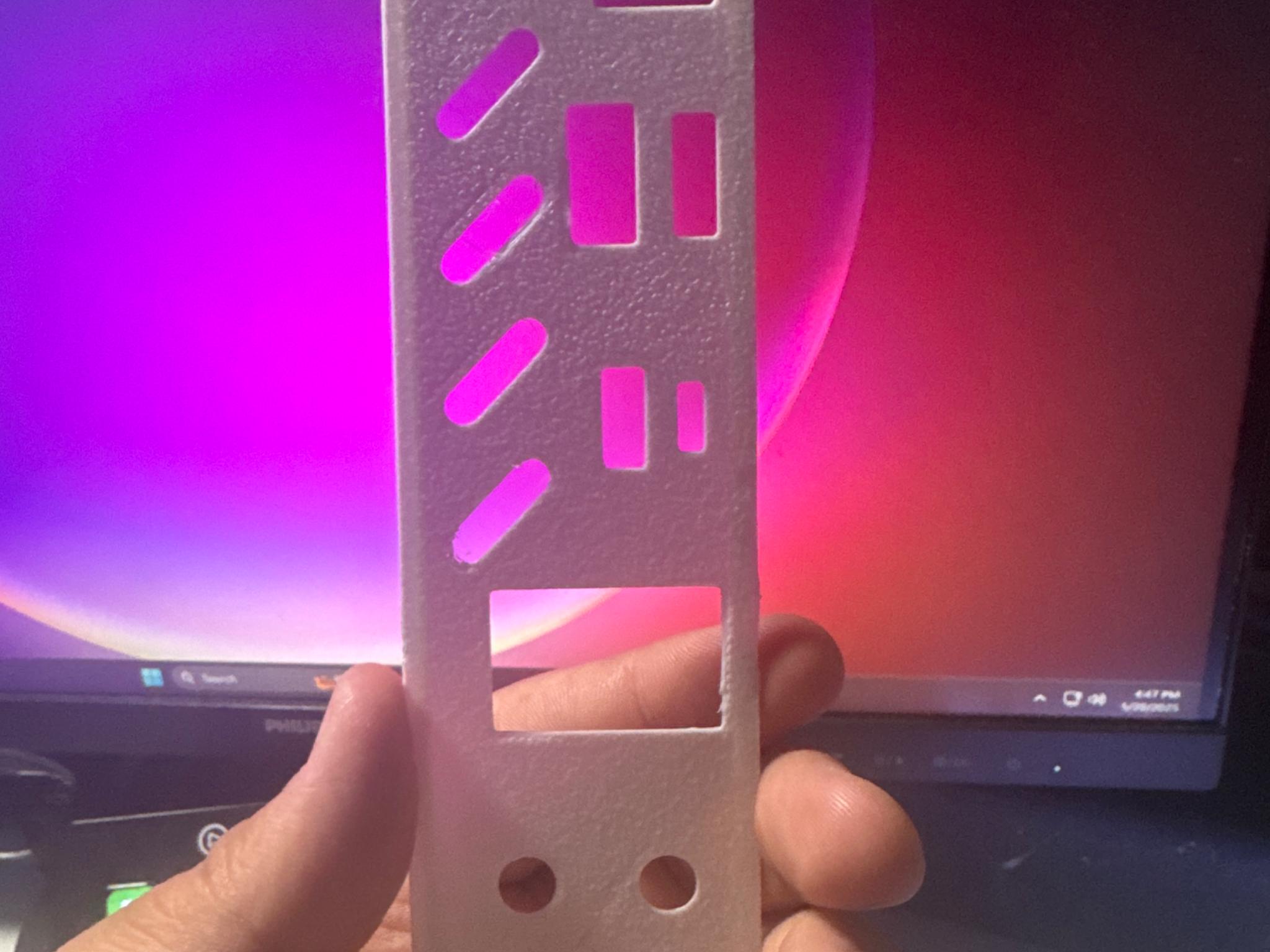 3D Printed Gigabyte B550 DS3H I/O shield