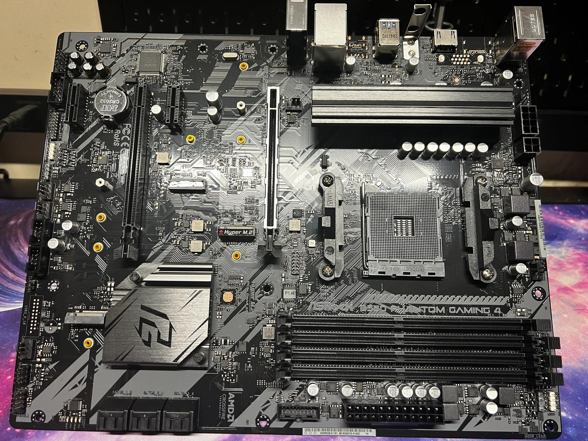 ASRock B550 Phantom Gaming 4 ATX AM4 Motherboard
