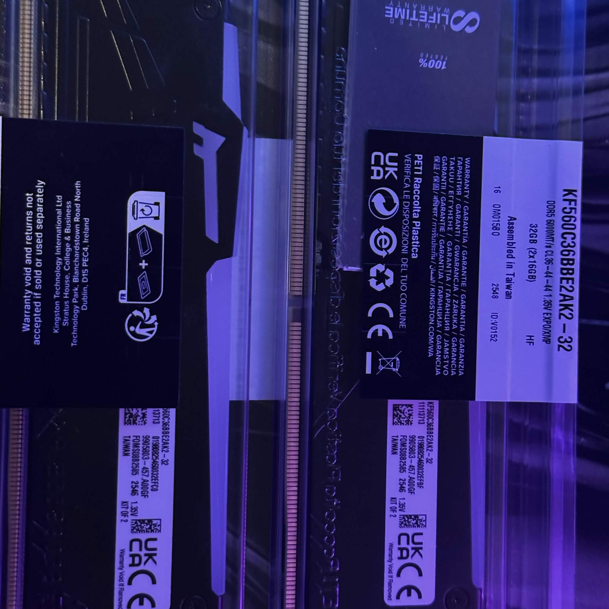 32 GB DDR5 - Kingston Fury 6000 MT/s (KF560C36BBE2AK2-32)