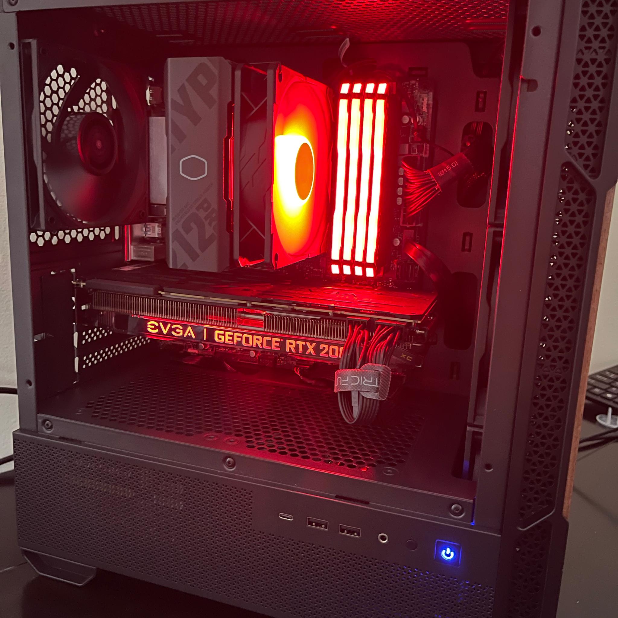 Mini-Gaming PC / RTX 2080/ Ryzen 7 5700/ 32Gb RAM/ 1Tb