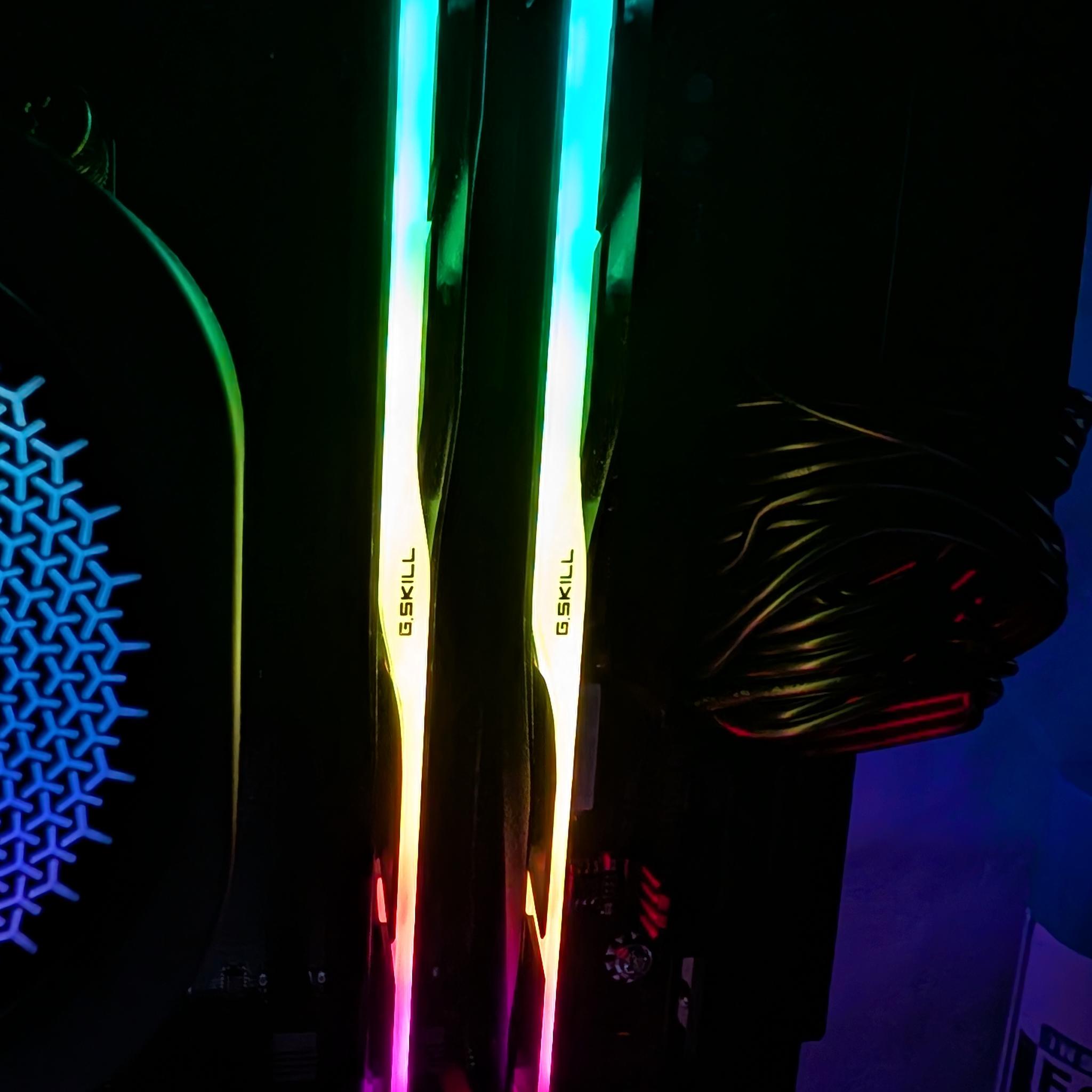G.Skill Trident Z5 RGB 32 GB (2x16GB) DDR5 8000 RAM