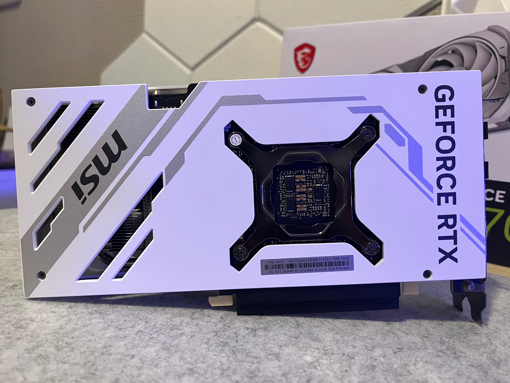 **FREE SHIPPING** MSI - GEFORCE RTX 4070 TI VENTUS 2X OC 12GB GDDR6X WHITE - GREAT CONDITION