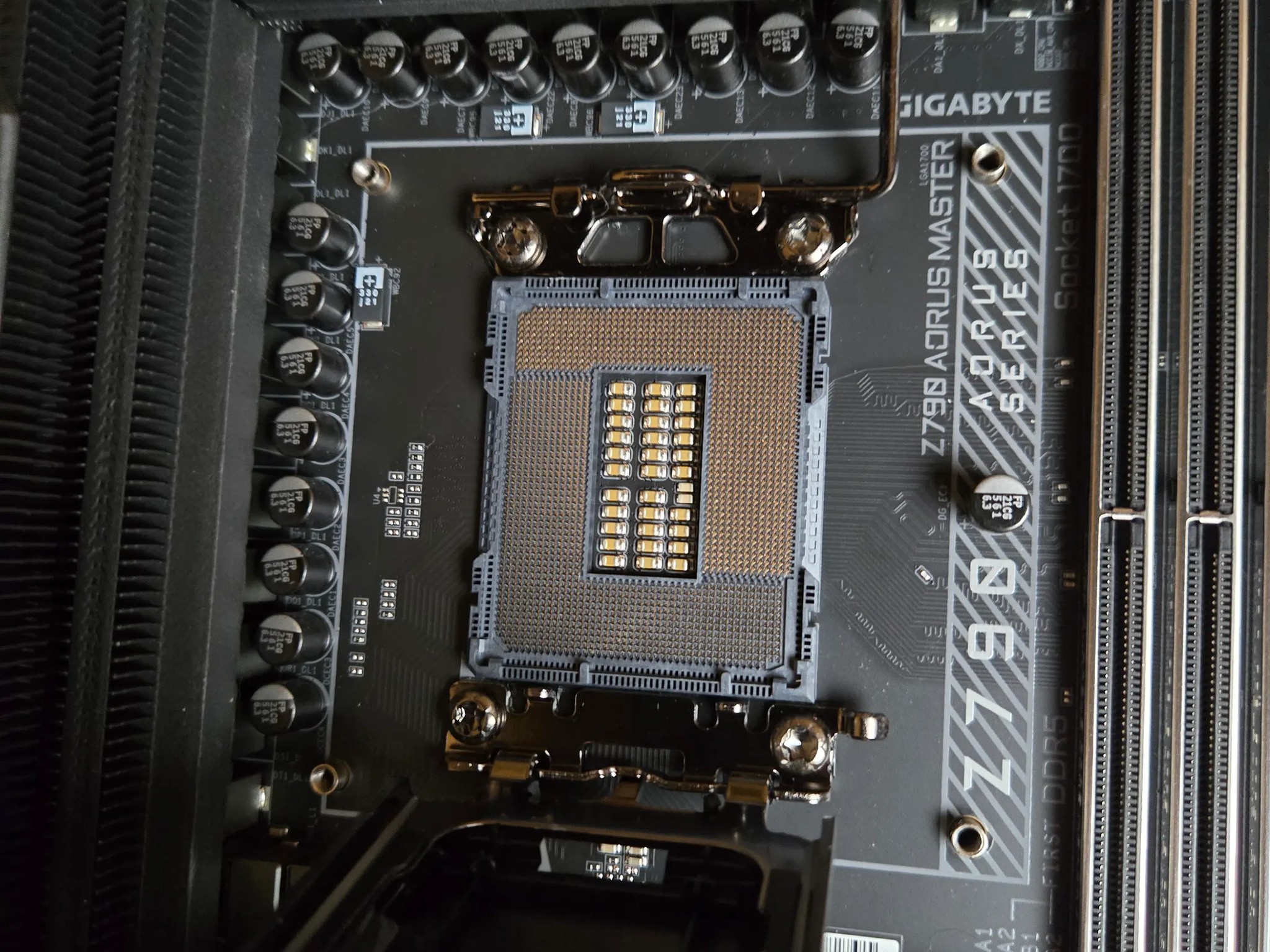 GIGABYTE Z790 AORUS Master EATX Motherboard with DDR5, PCIe 5.0, WiFi 6E, 10GbE LAN, Q-Flash Plus