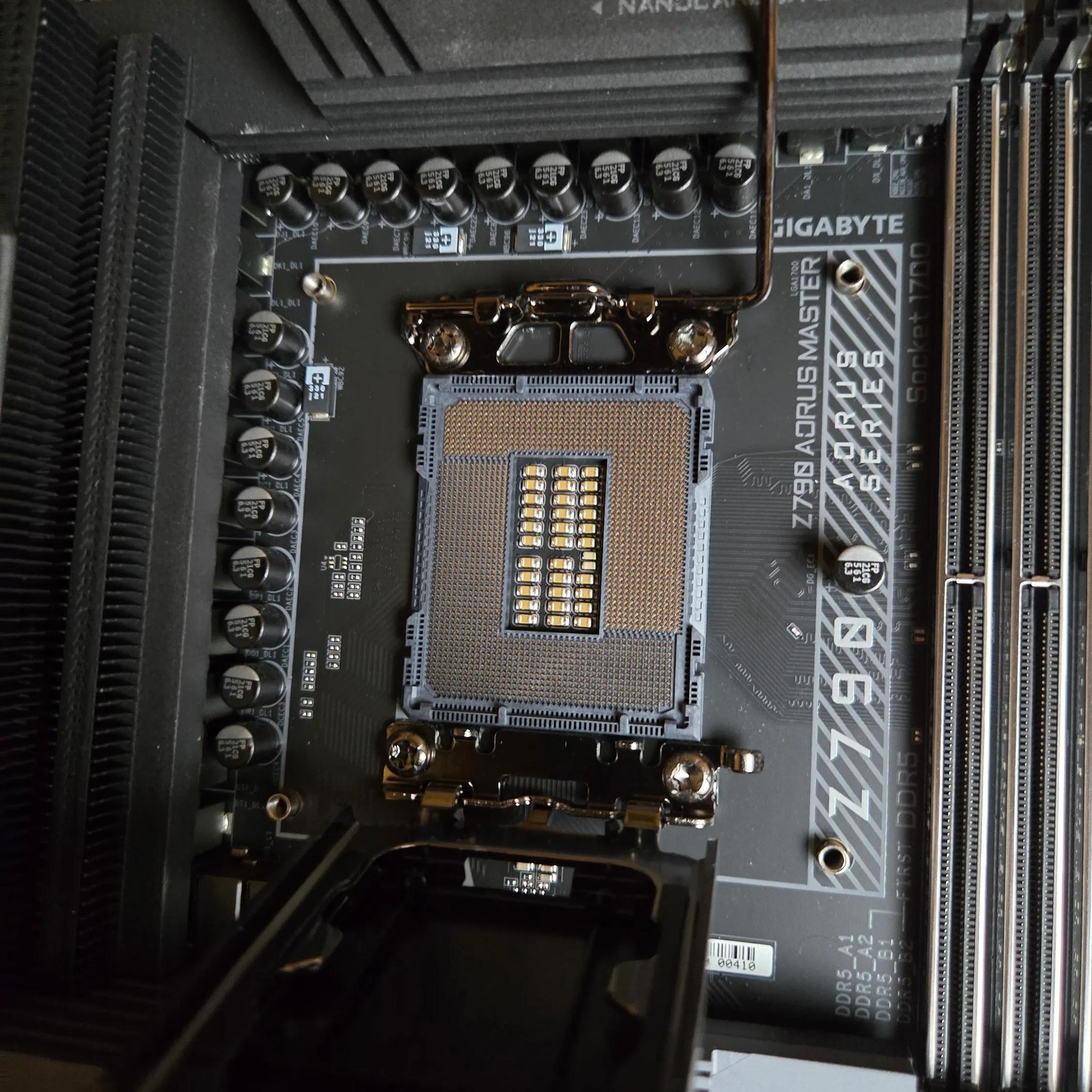 GIGABYTE Z790 AORUS Master EATX Motherboard with DDR5, PCIe 5.0, WiFi 6E, 10GbE LAN, Q-Flash Plus
