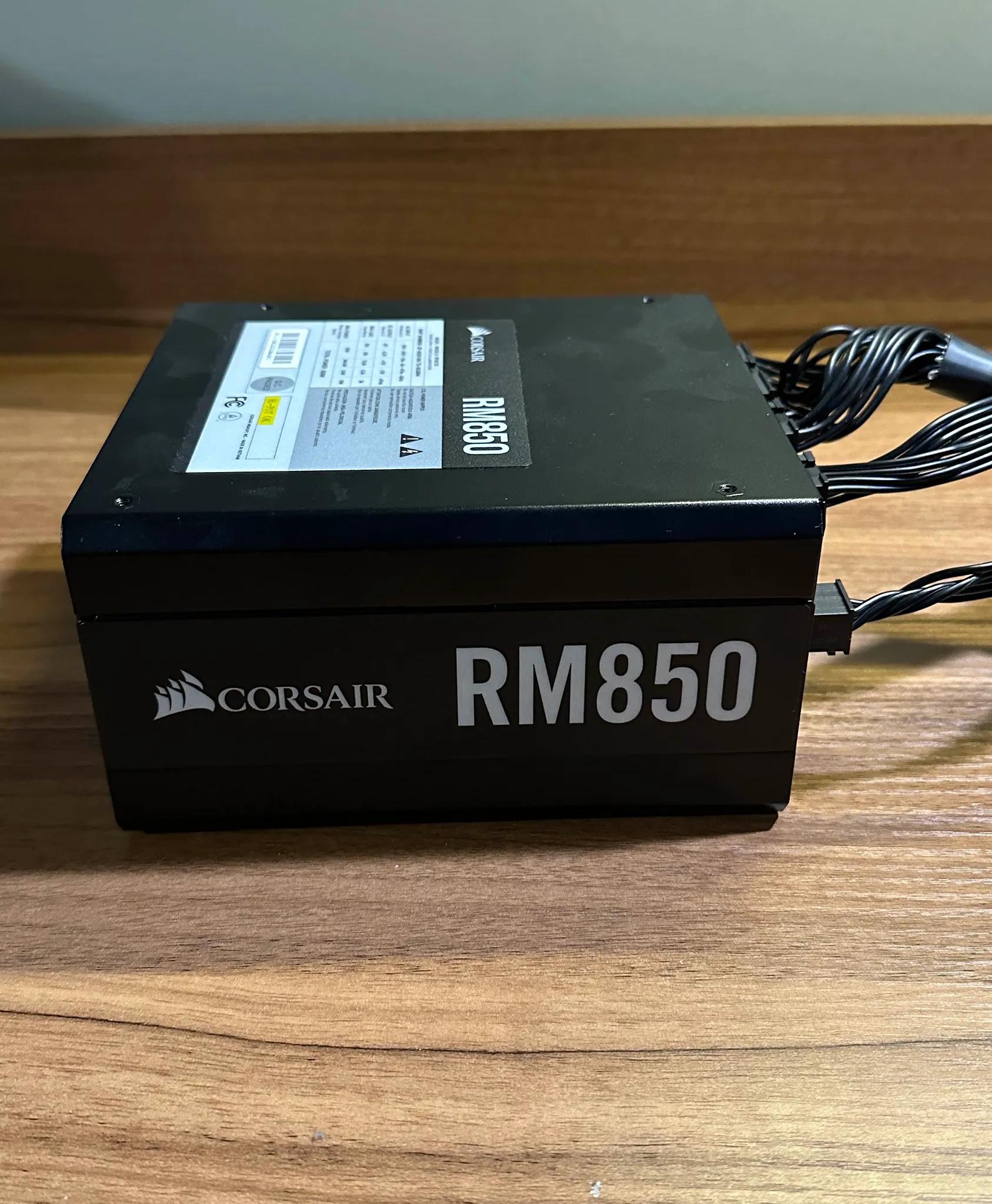 Corsair RM850 850W 80+ Gold ATX Modular Power Supply (Missing cables)