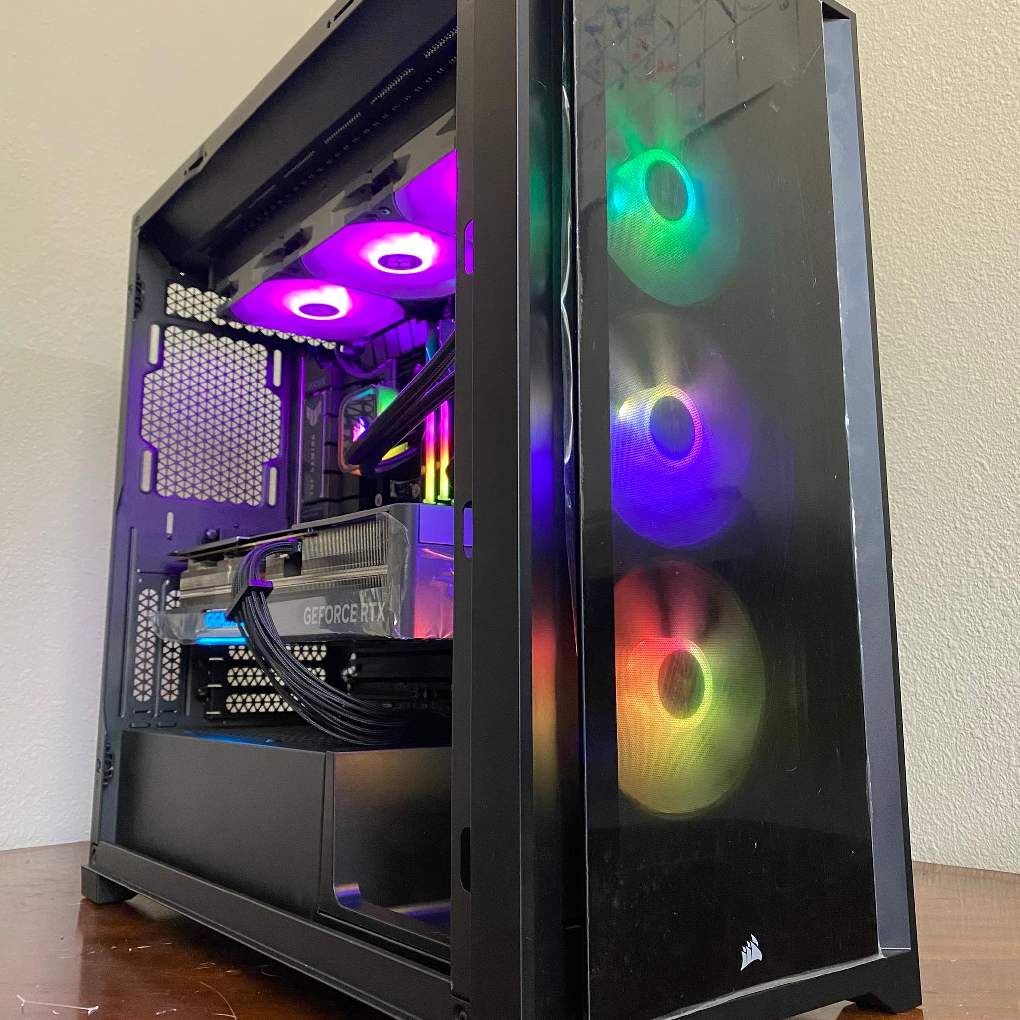 Black Opal III Ryzen 7 7700X RTX 4080 32GB DDR5 6000 CL 30 2TB NVME