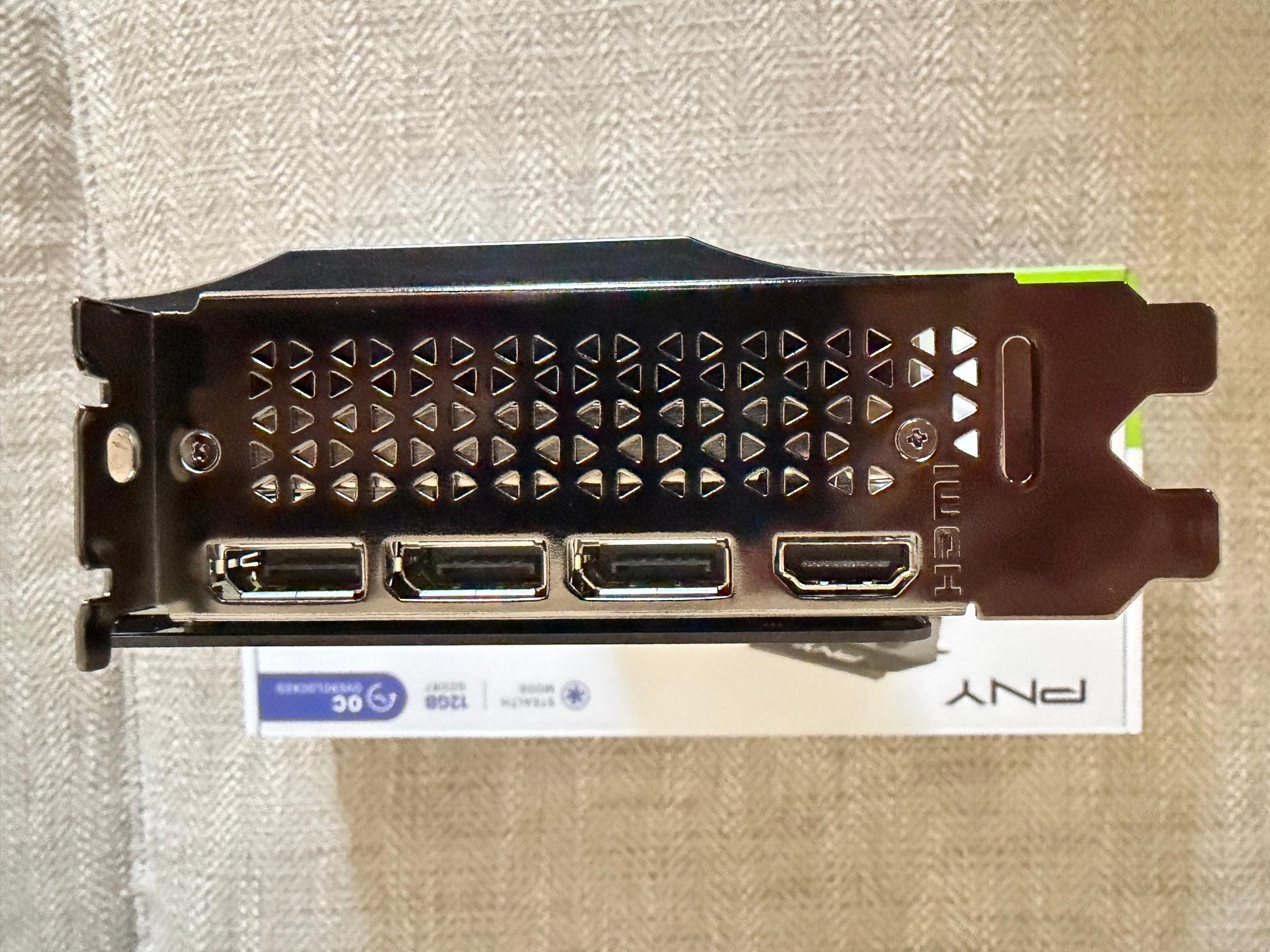 PNY GeForce RTX 5070 Overclocked Triple Fan - Image 5