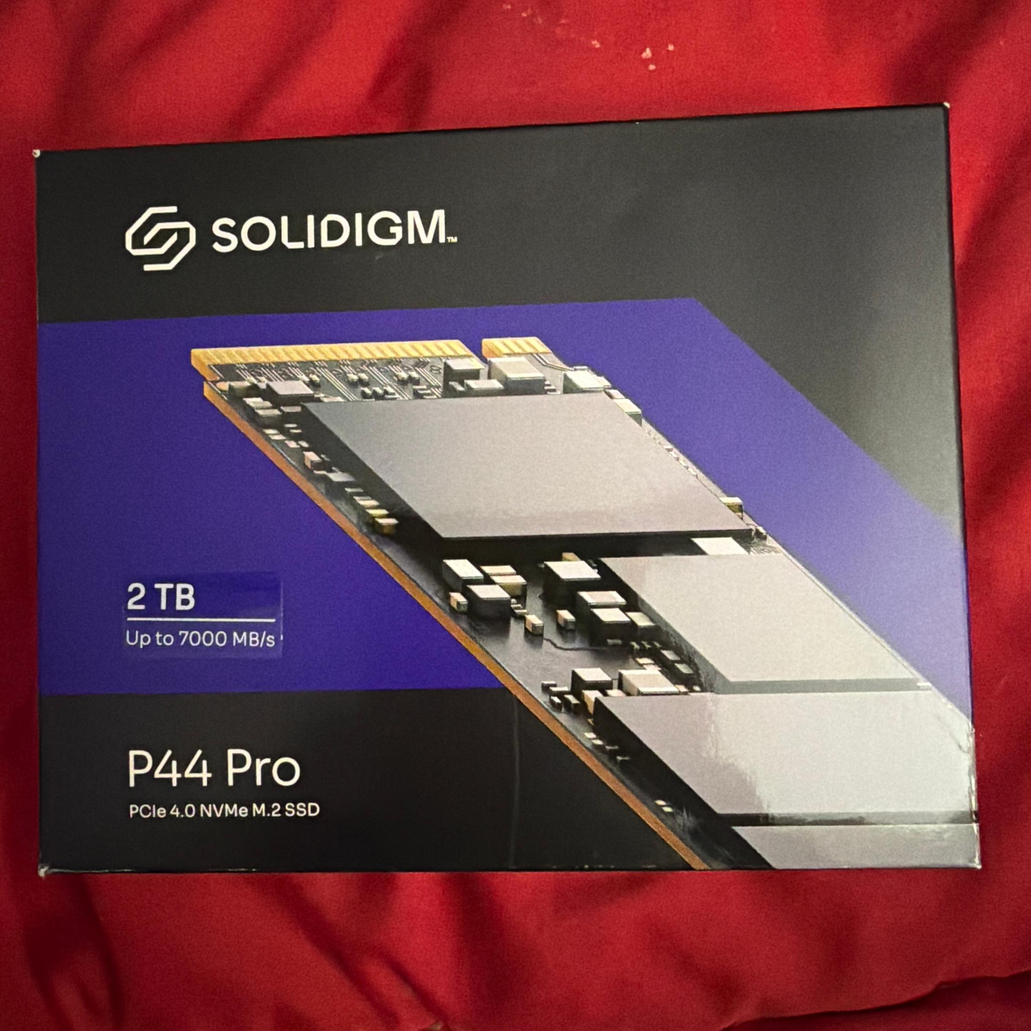 2TB Solidigm P44 Pro Gen 4 SSD 7000 MB/s