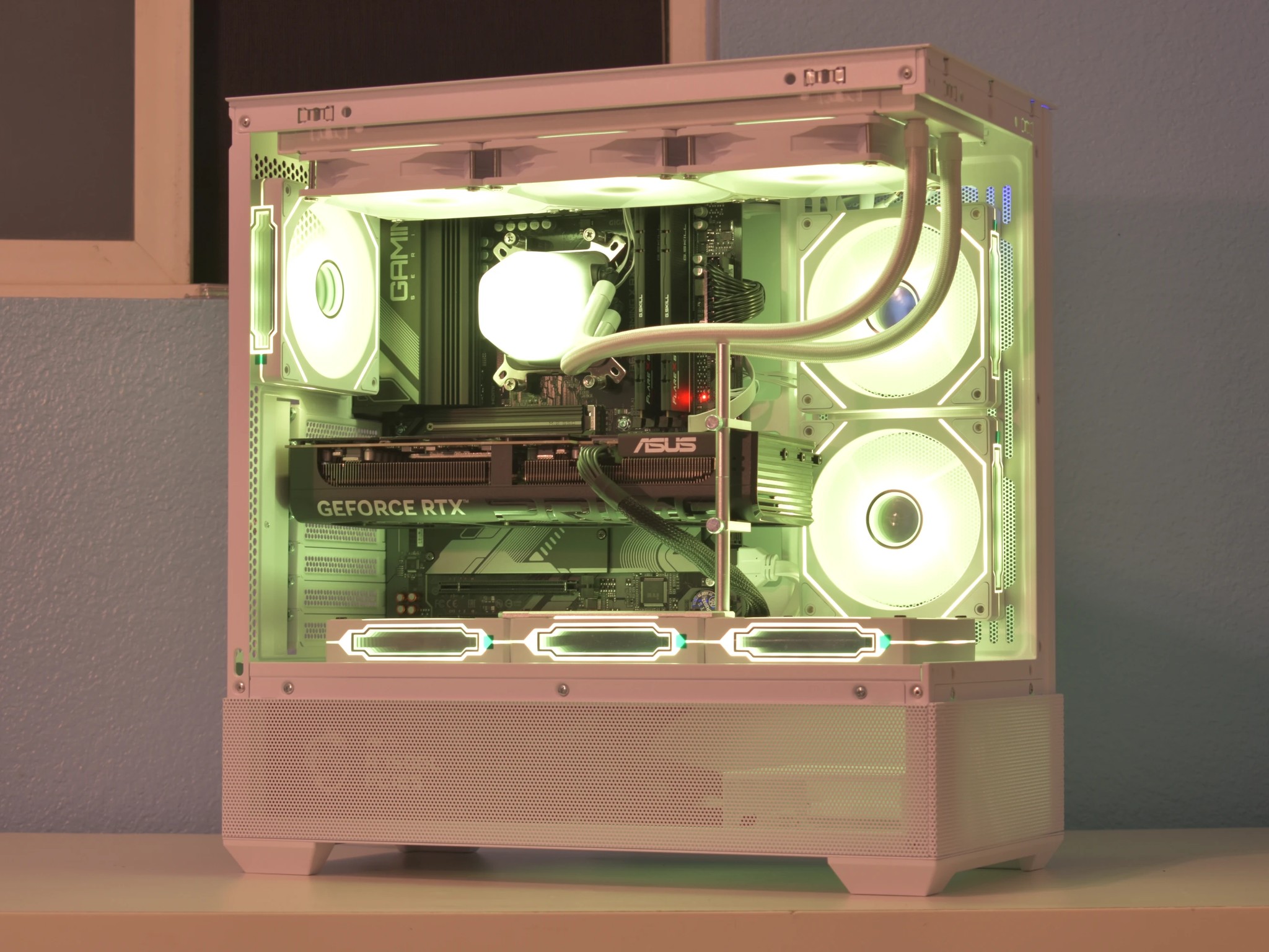 🚀High End Gamer🚀 Ryzen 7 9800X3D | RTX 5070ti 16GB | 32GB DDR5 | 2TB nVME SSD | White | RGB+Wifi