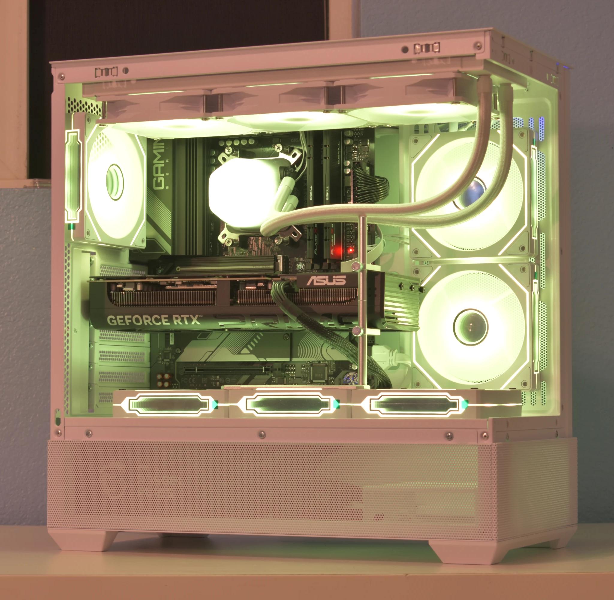🚀High End Gamer🚀 Ryzen 7 9800X3D | RTX 5070ti 16GB | 32GB DDR5 | 2TB nVME SSD | White | RGB+Wifi