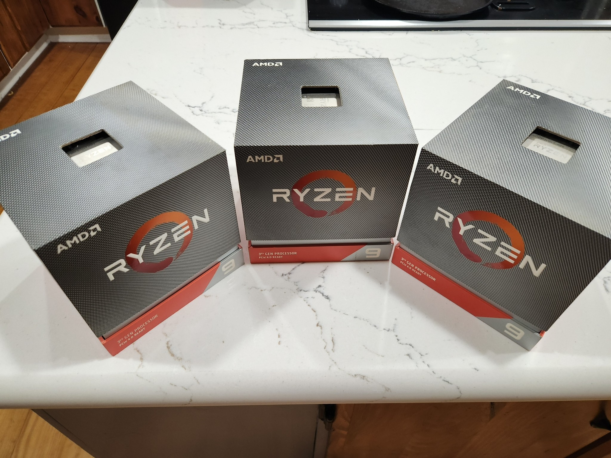 AMD Ryzen 9 3900x BOX CPU 12c/24t w/ Wrath Prism cooler
