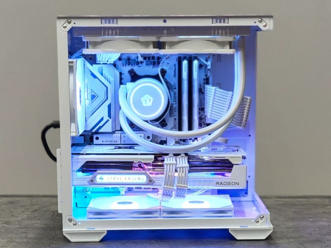 RX 9070 XT | Ryzen 7 7800X3D | 2TB SSD | 32GB DDR5 | Custom All White Gaming/Streaming PC