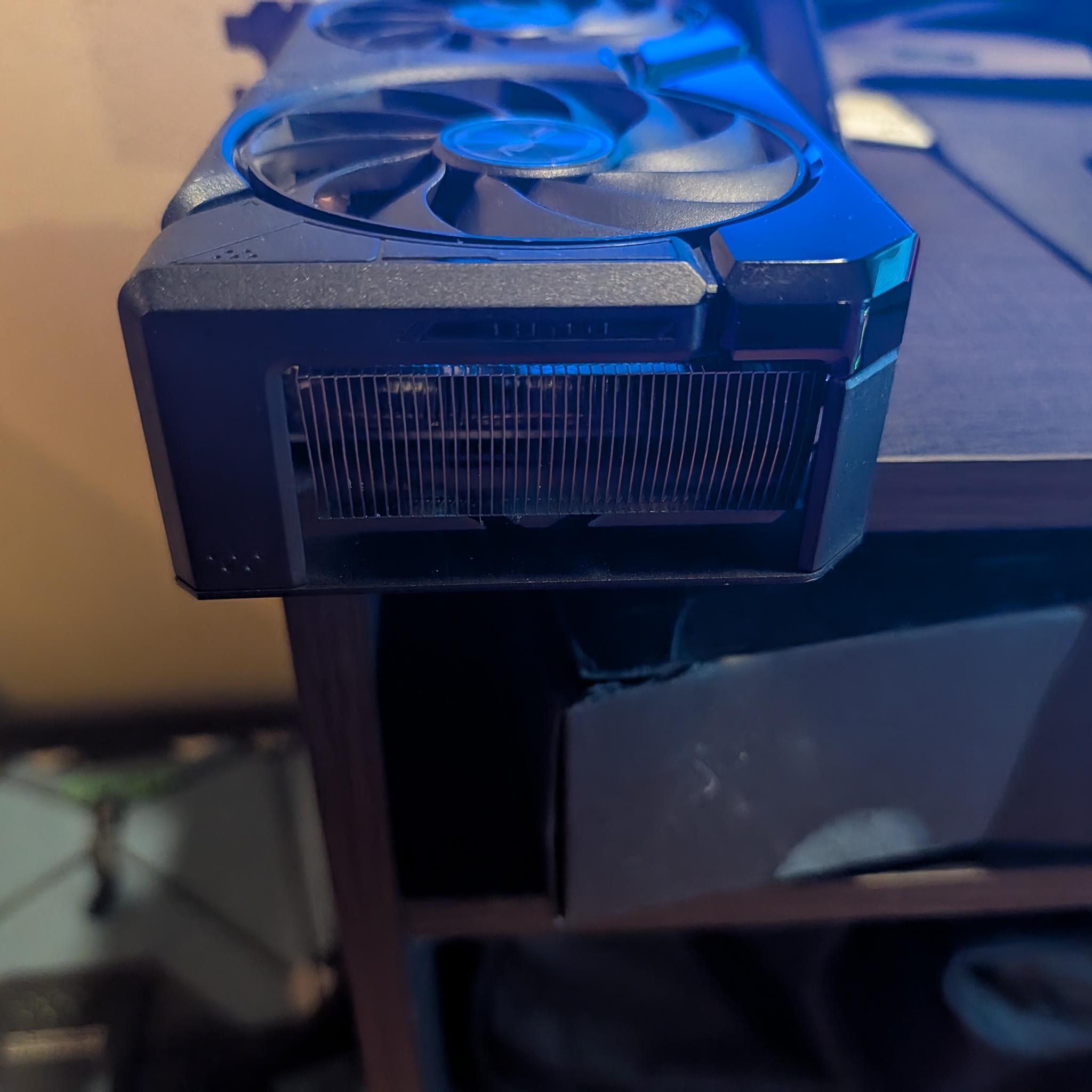 Asus DUAL GeForce RTX 4070 SUPER evo