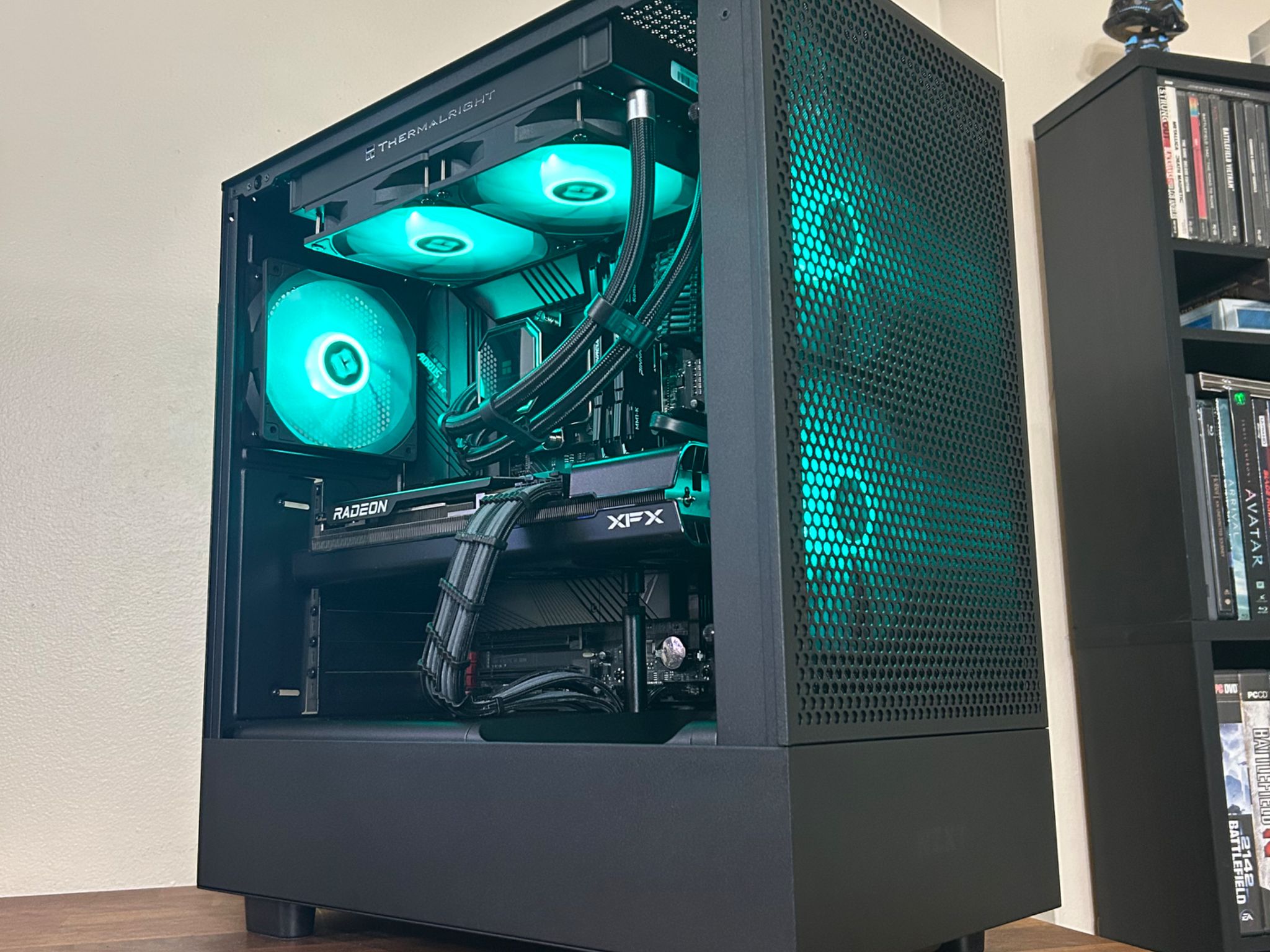 RX 7700XT 12GB | Intel i5 12600K | 32GB DDR4 | 1TB SSD | The Operator RX
