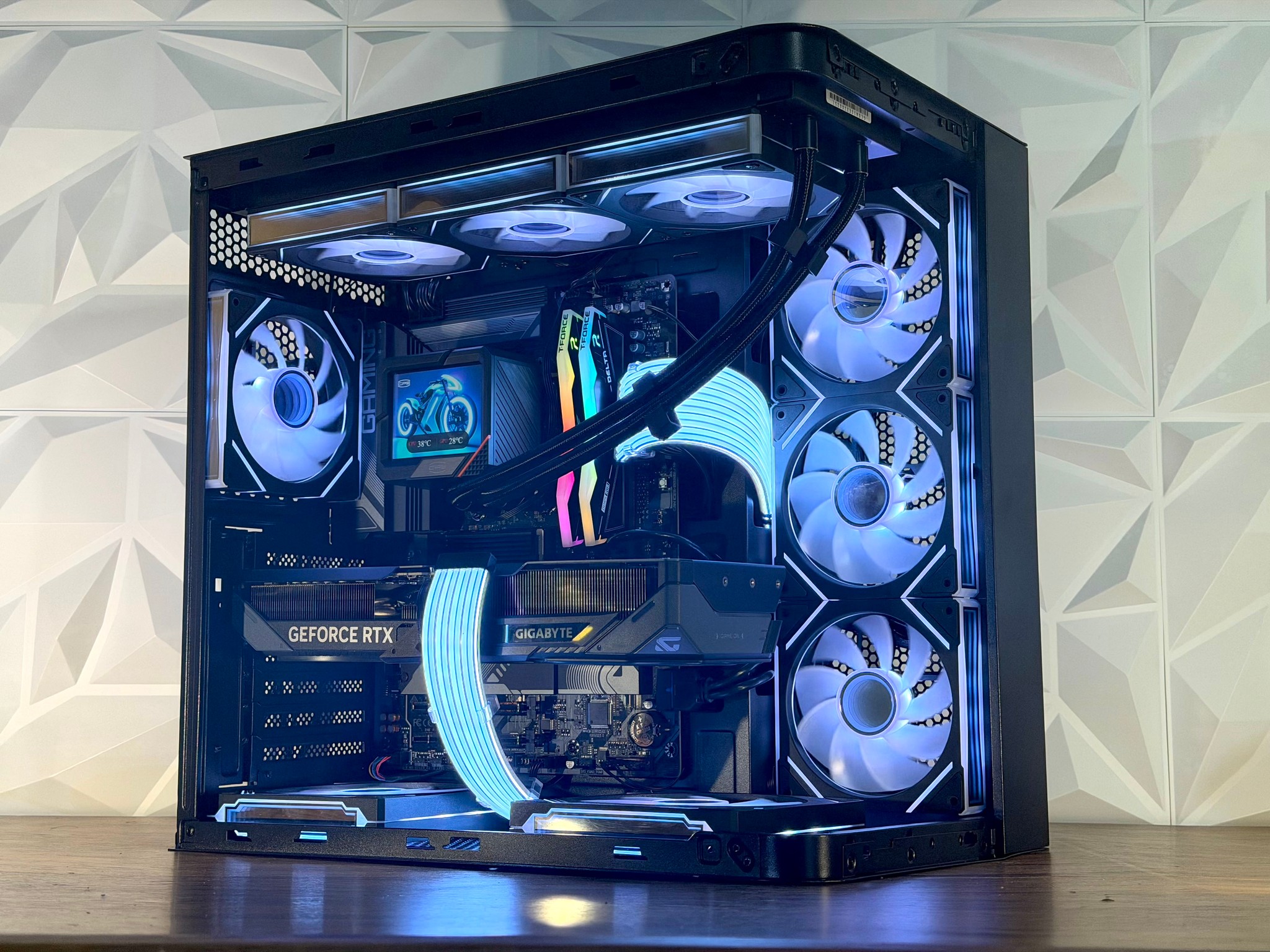 ⚡ Ryzen 7 7700X | RTX 5070 OC | DDR5 | 1TB NVMe | LCD AIO | Windows 11 Pro ⚡ “ROSEFIRE ELITE” PC