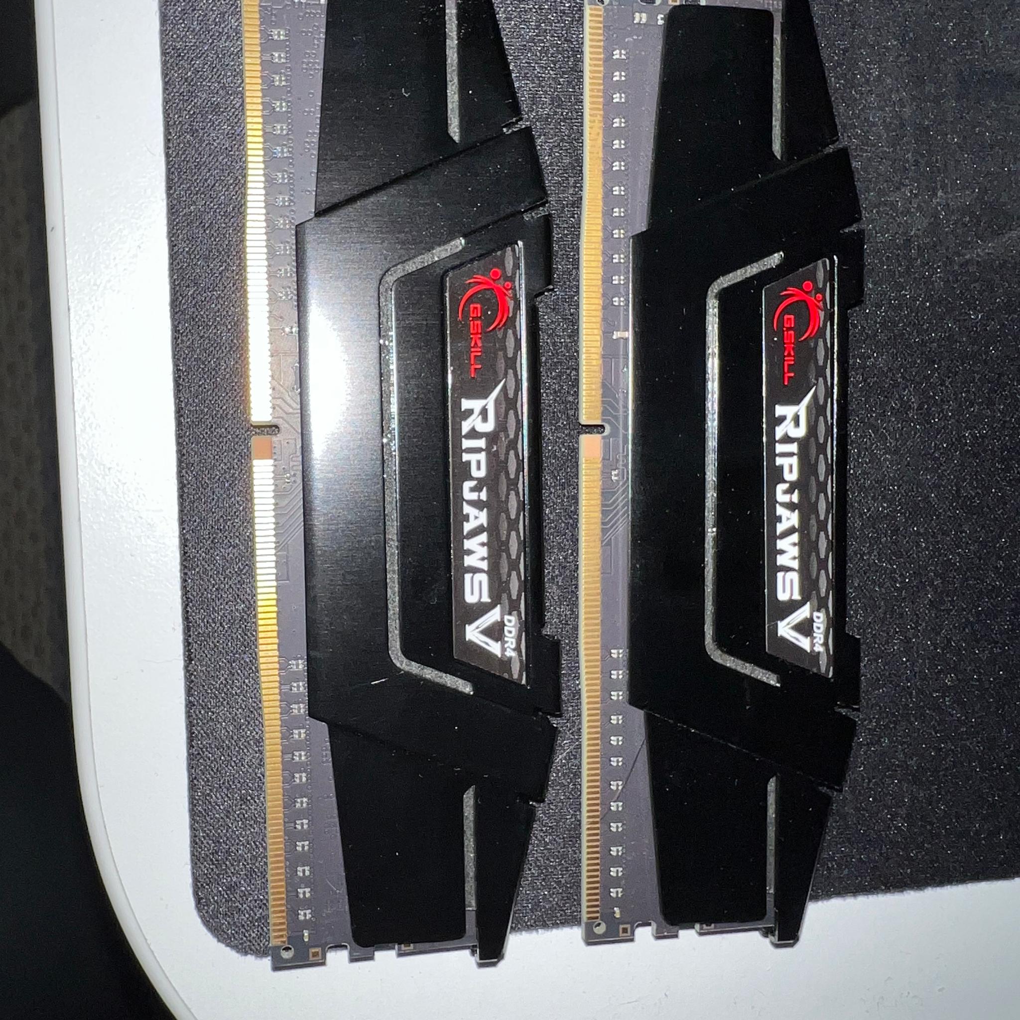 GSkill ripjaw 2x8 DDR4 3600mhz 