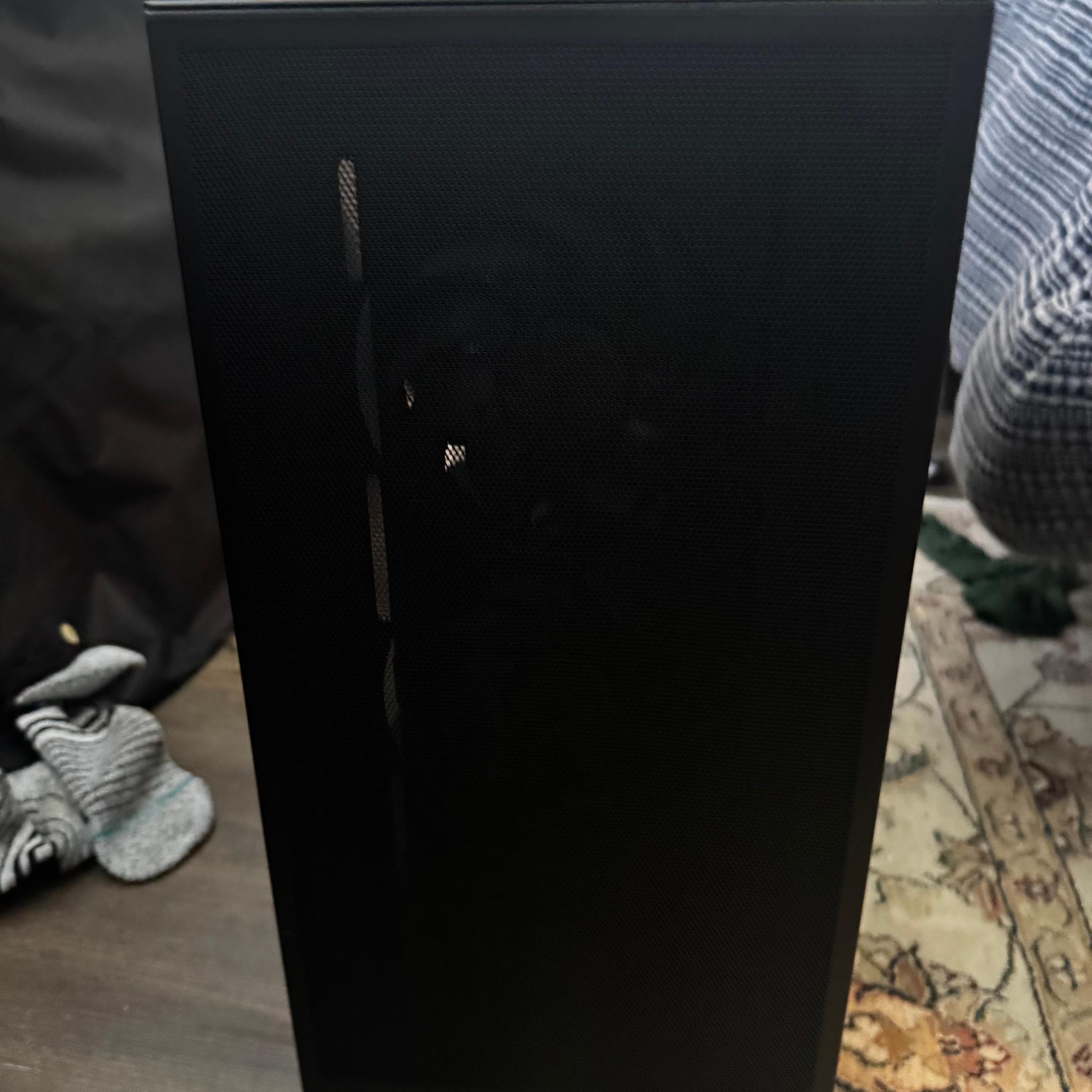 GeForce RTX 5070 Custom Gaming PC - Ryzen 7 9700X, 32GB RAM, 1TB NVMe SSD