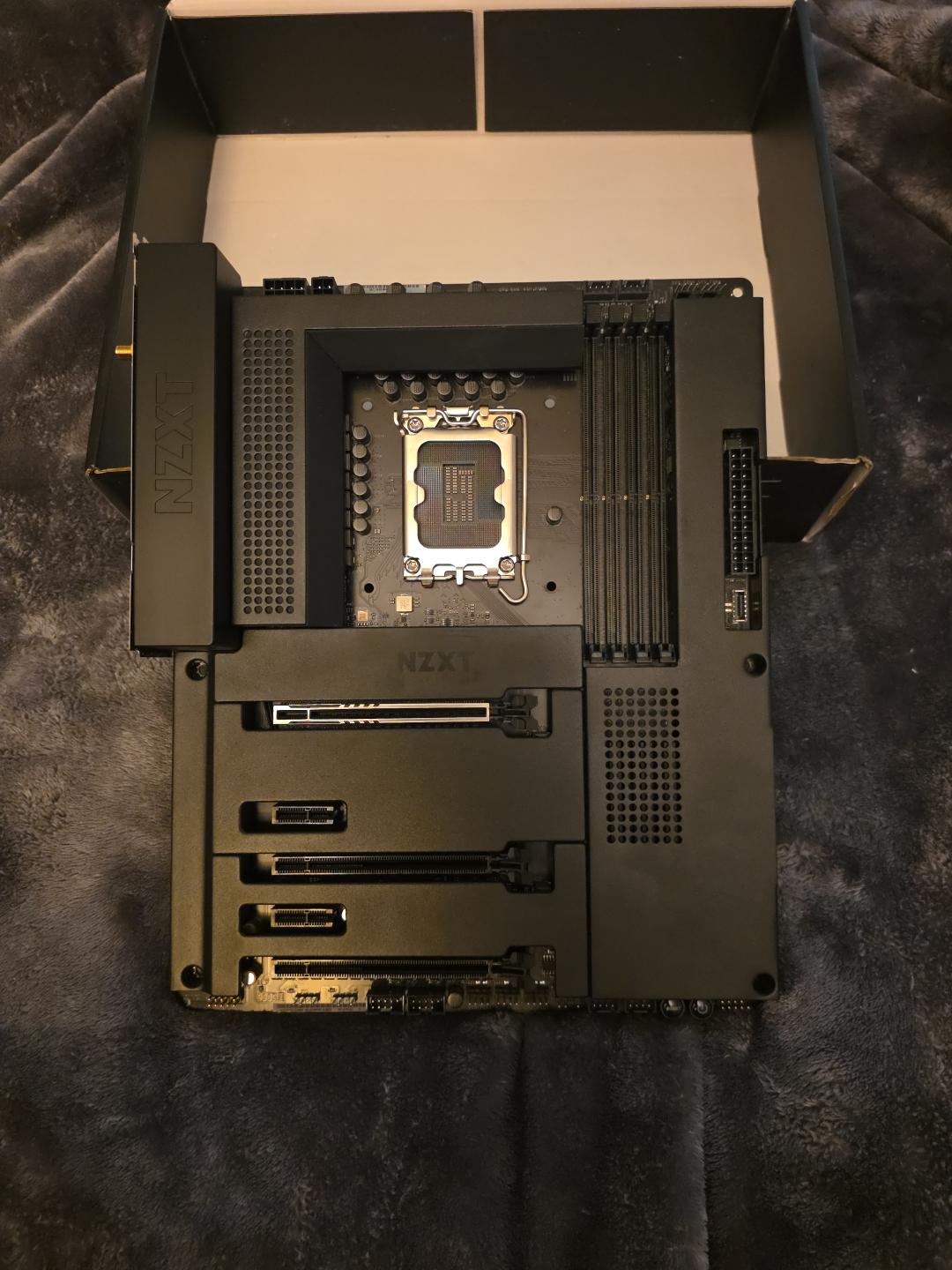 NZXT N7-Z79XT-B1 Intel LGA 1700 Z790 ATX Desktop Motherboard Black