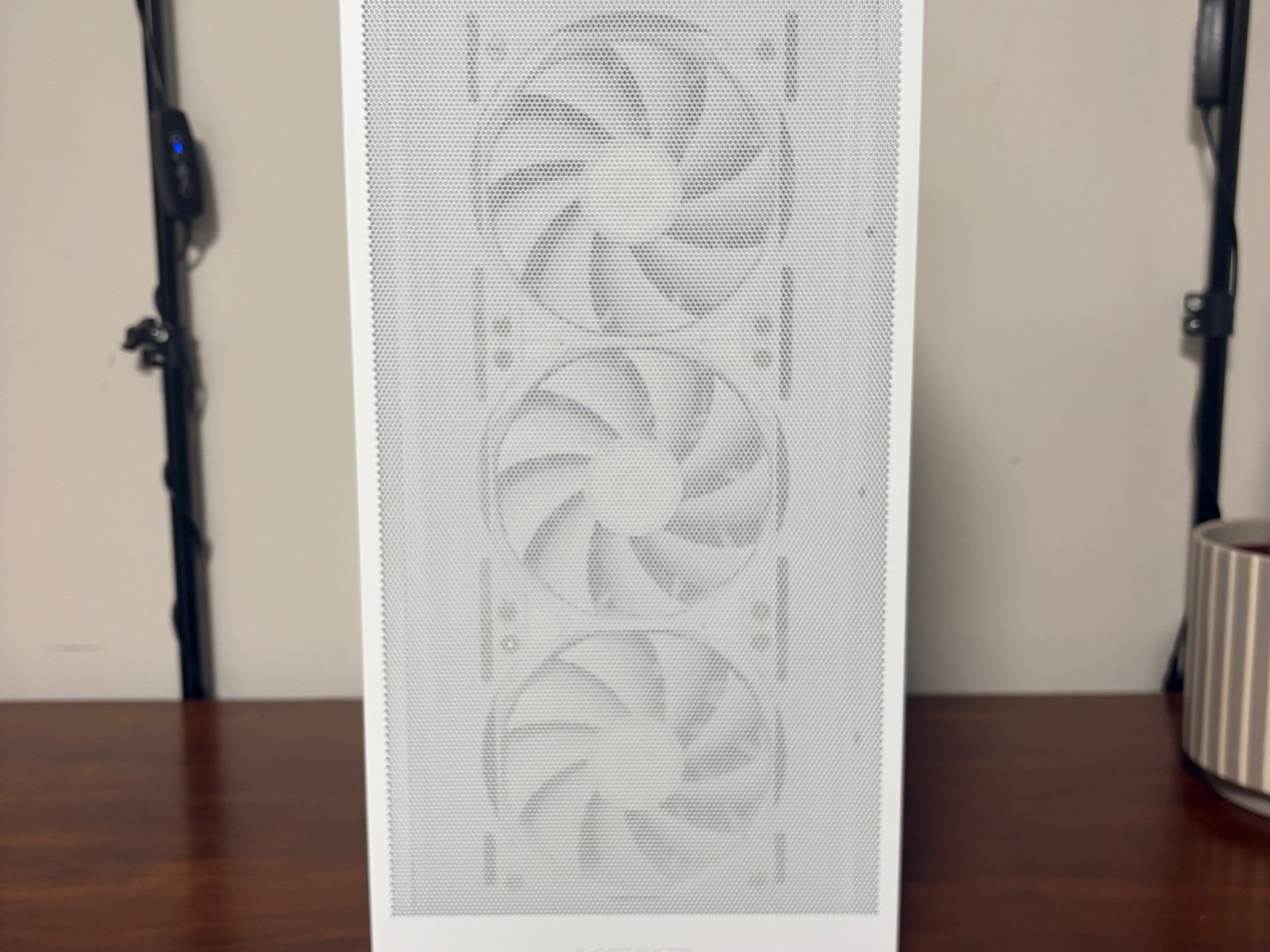 RTX 5070TI | Ryzen 5 7600X3D | 32GB DDR5 | 2TB SSD | 850W PSU | 360MM AIO | 5x 120mm Fan | NZXT H5