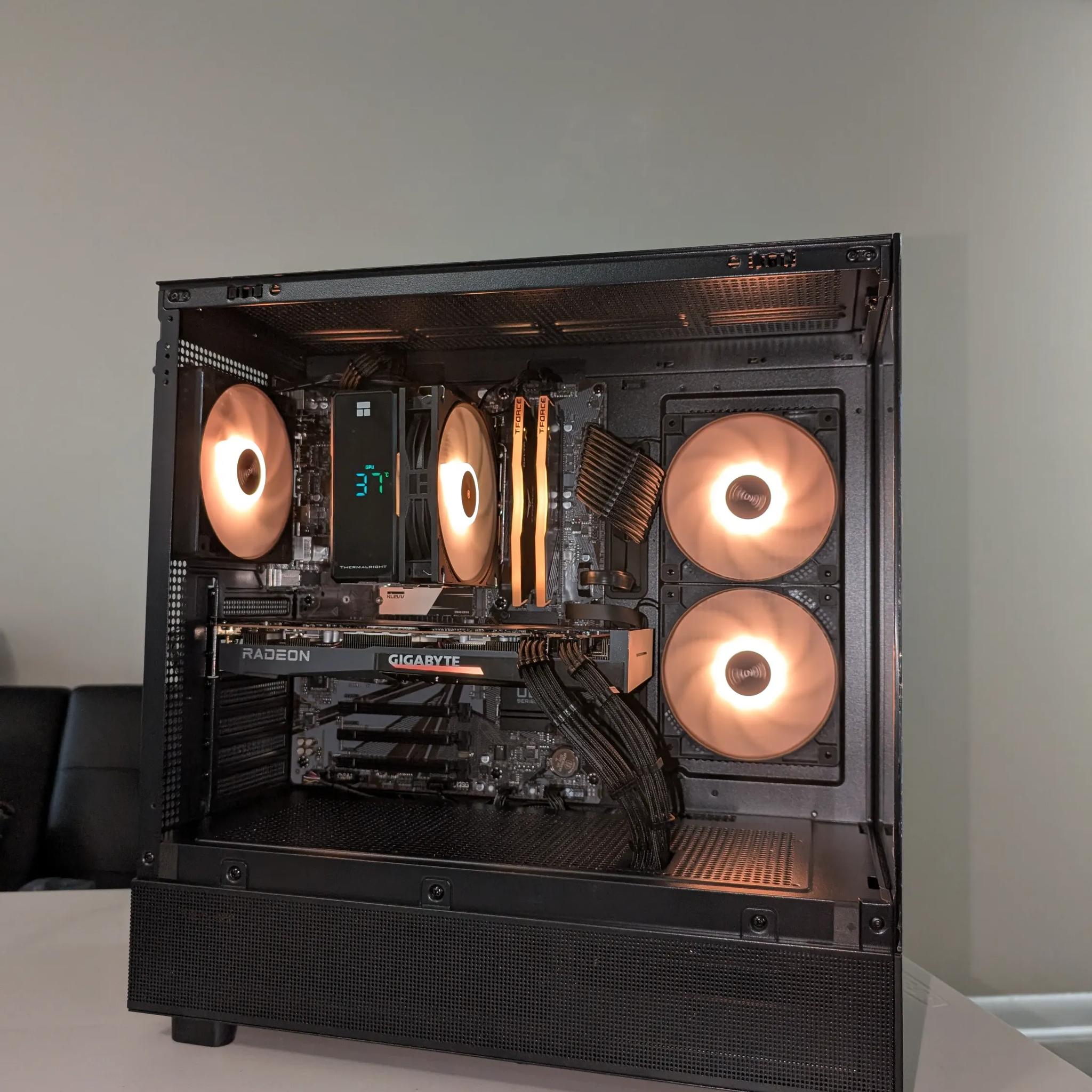 i5 12400f/RX 6700 XT (12gb)