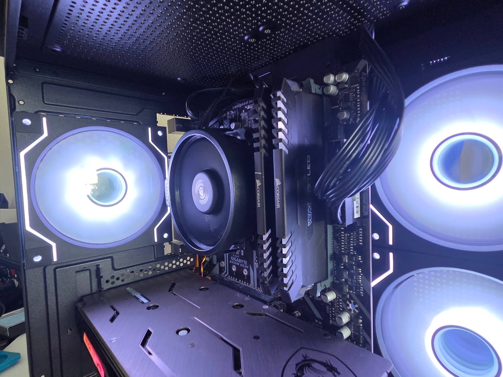 Black gaming pc (1660 SUPER)RGB🖤⬛💻WIFI