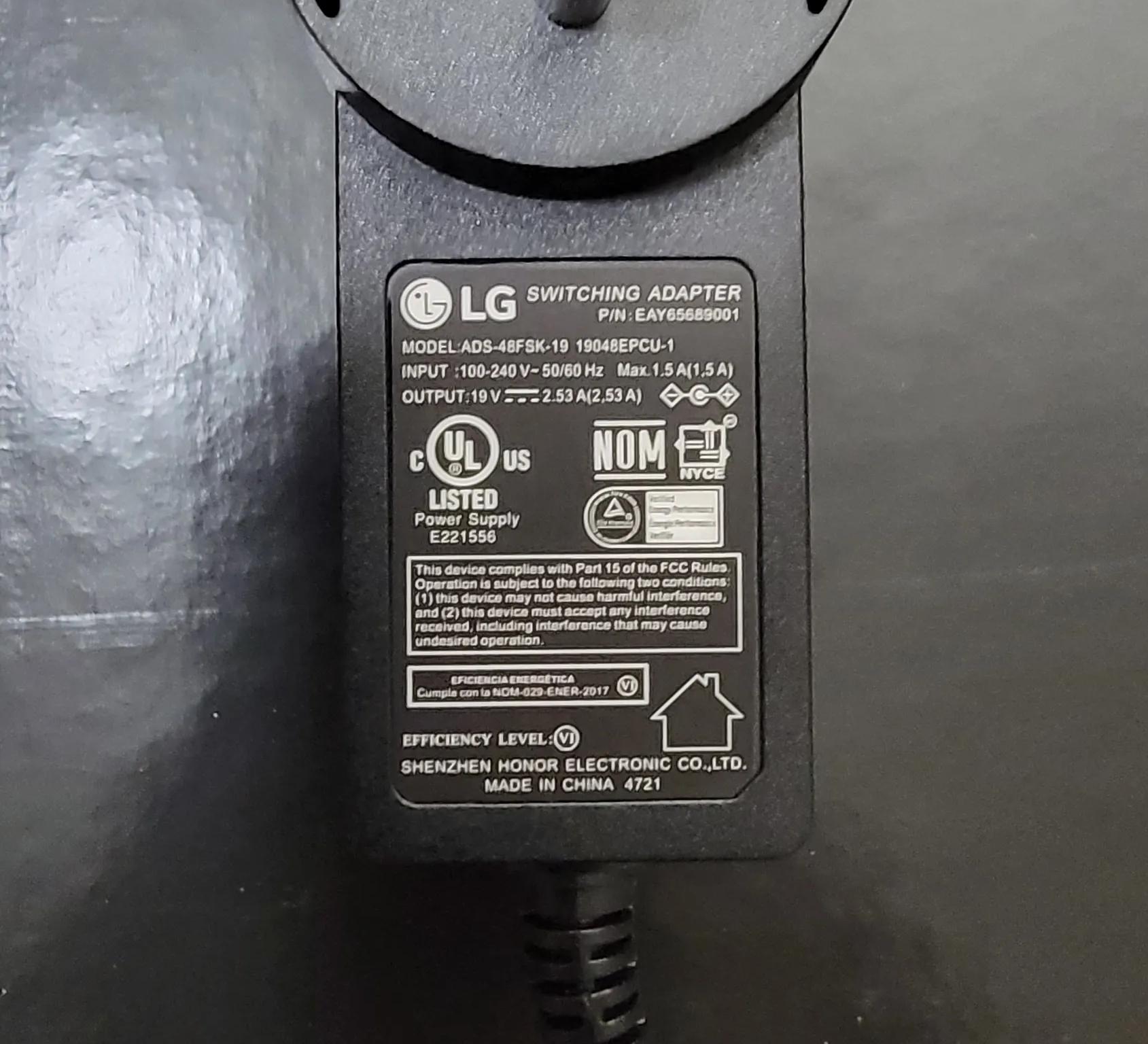 LG 32 inch UltraGear 1440p Nano IPS 1ms 165Hz HDR Monitor with G-SYNC and FreeSync Compatibility