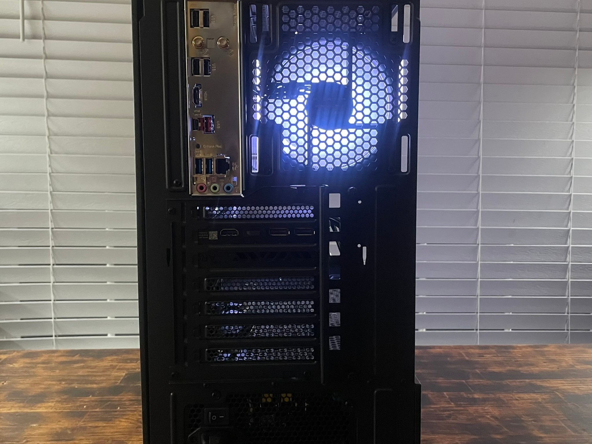 Intel Arc A750 | R5 5500 Gaming PC