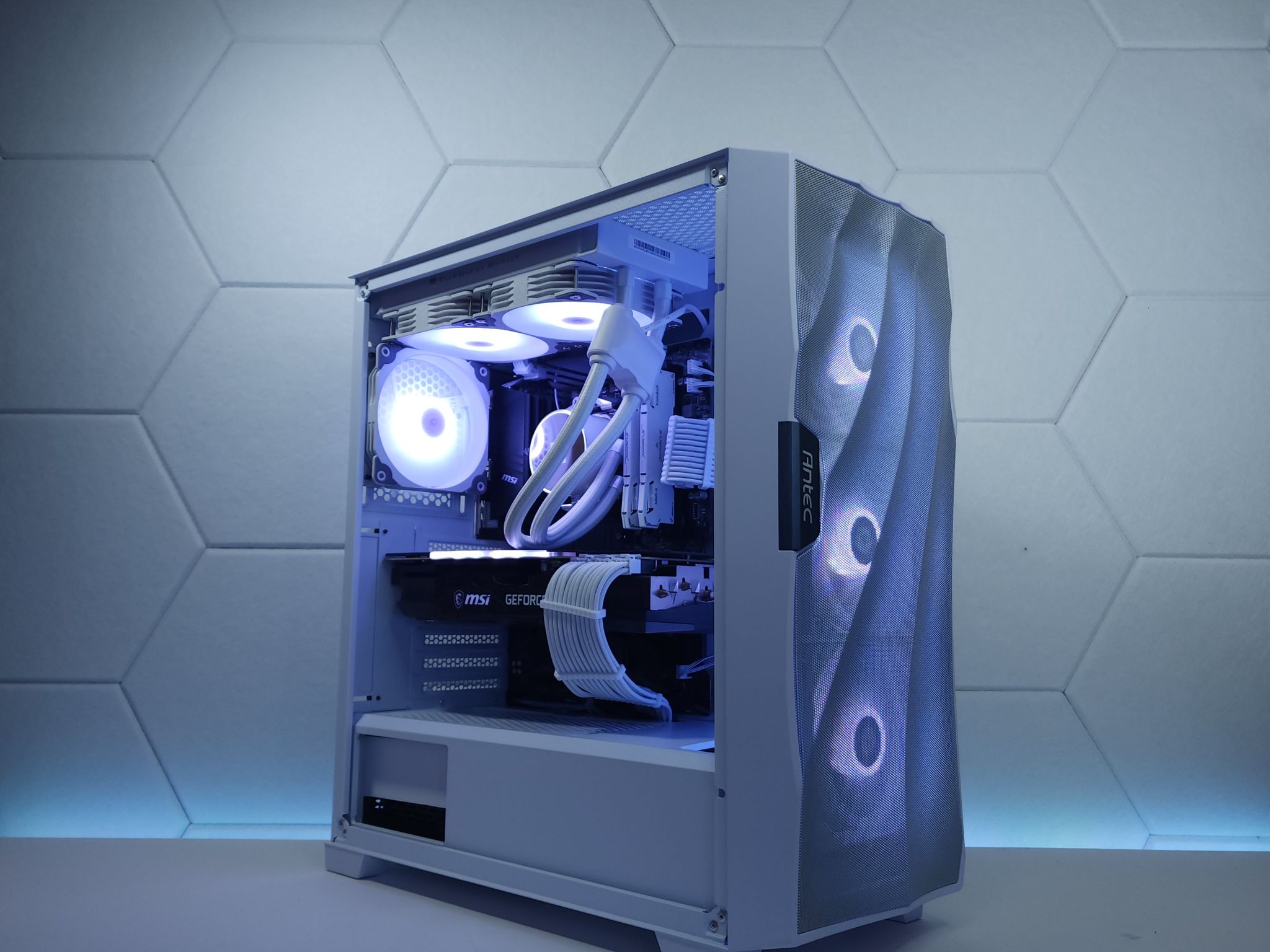 🤍🤍RTX 3080Ti | Ryzen 7 5700X | 32GB 3200MHz | 1TB NVMe SSD