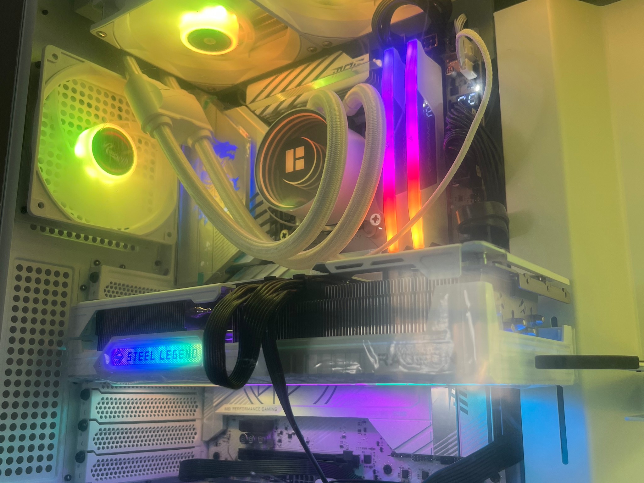 RX 9070 XT | Core Ultra 245k | 32gb DDR5