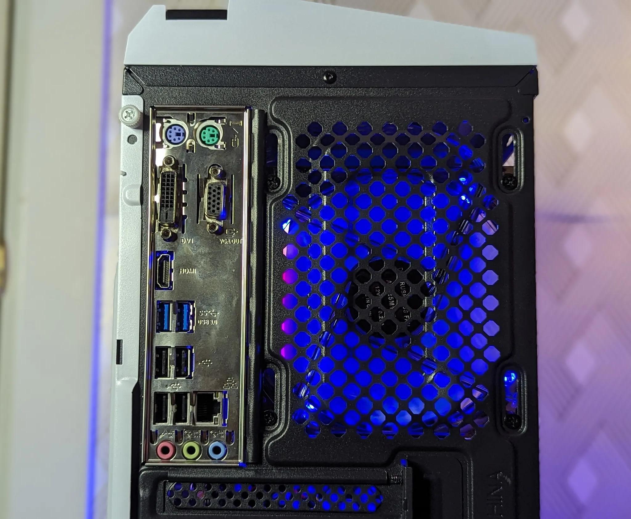 *CLEARANCE* 🎮 ESPORTS GAMING PC SETUP 🎮 - 1080p Gaming- Intel i7-7700 + GTX 1050 Ti + 16GB DDR4