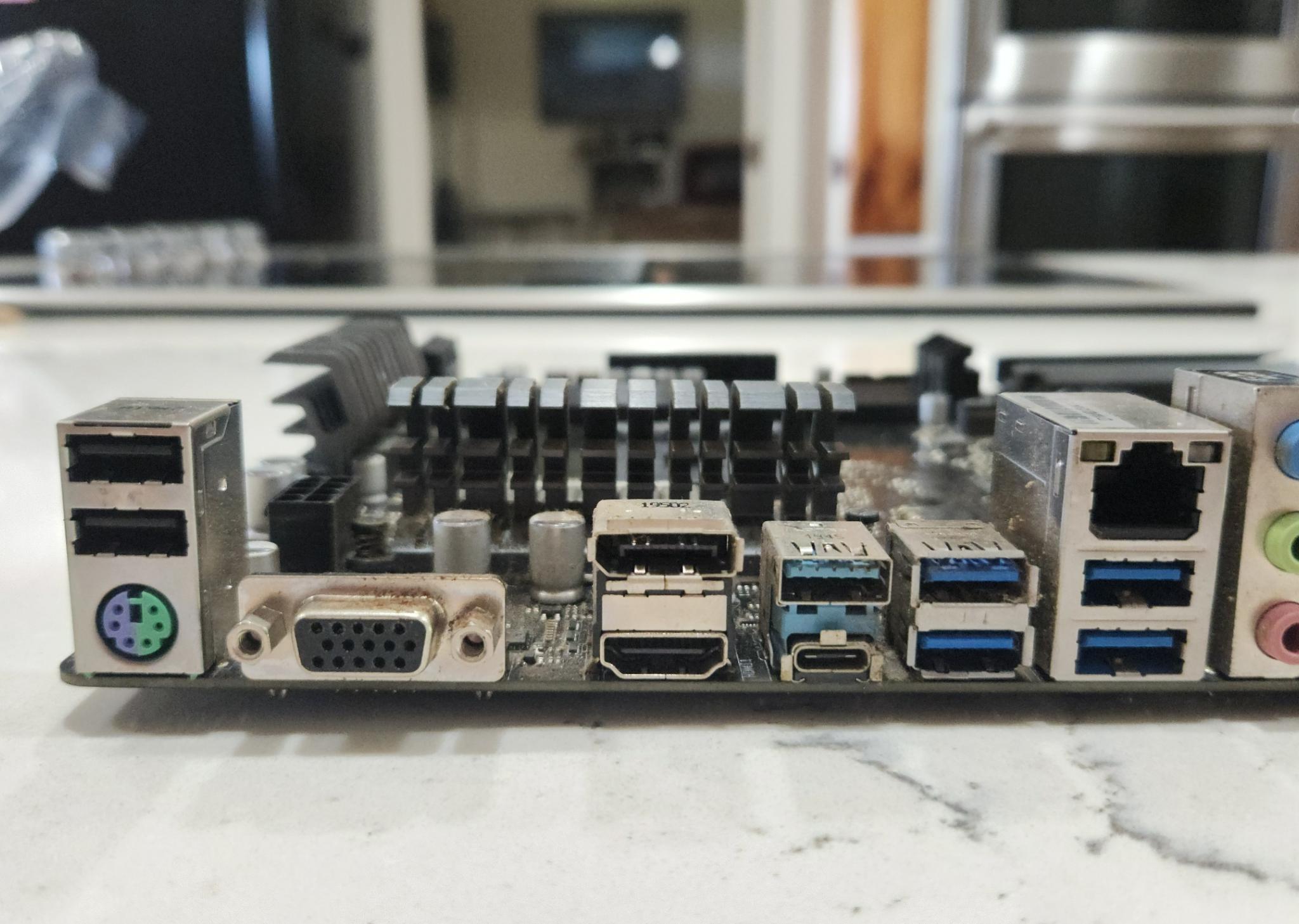 ASRock B450M Pro4 - Image 3