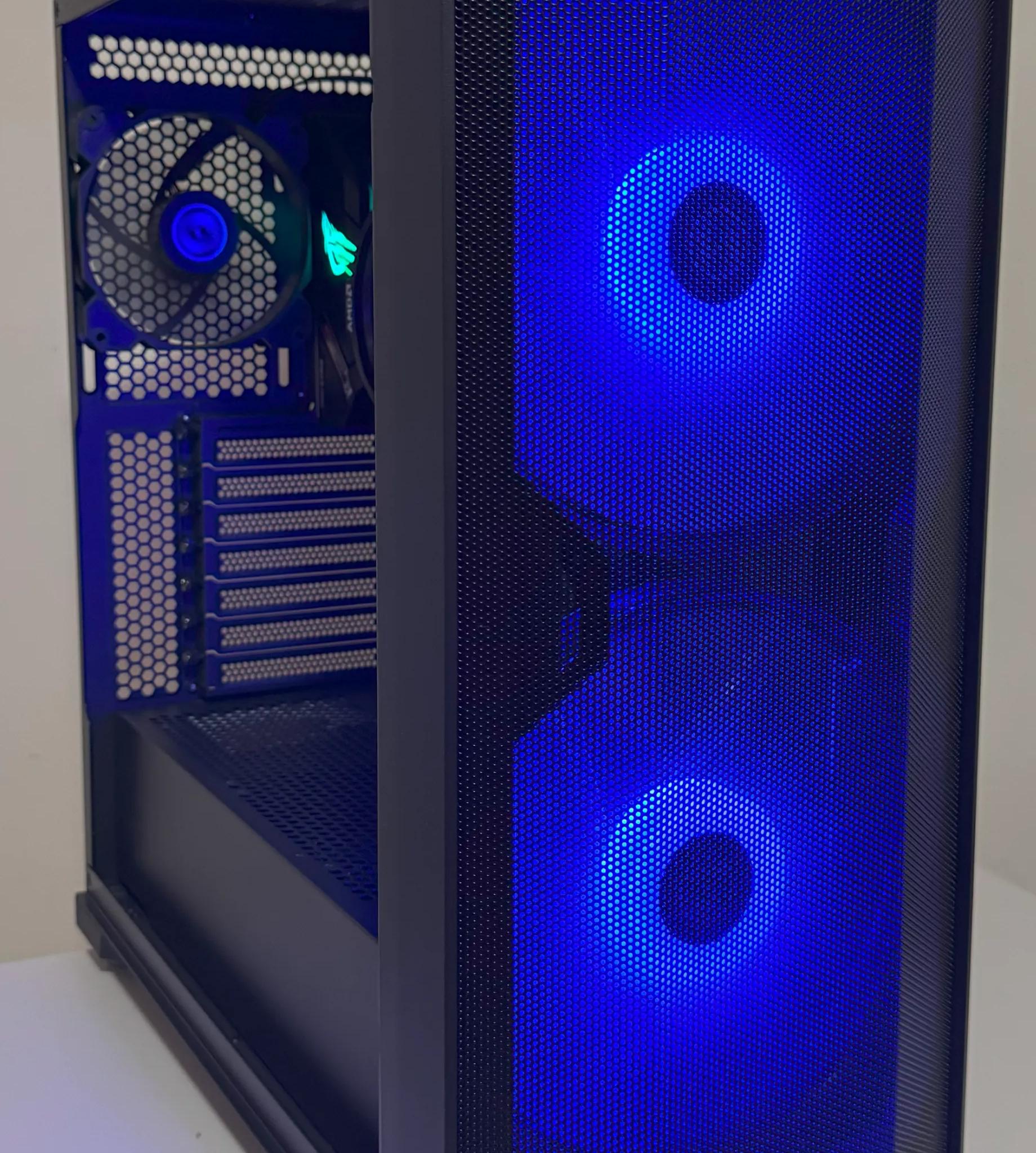 ASUS STRIX B550-F AMD Ryzen 5 5600GT Gaming PC Radeon Vega 7 Graphics 32GB DDR4 1TB SSD Lian Li 215