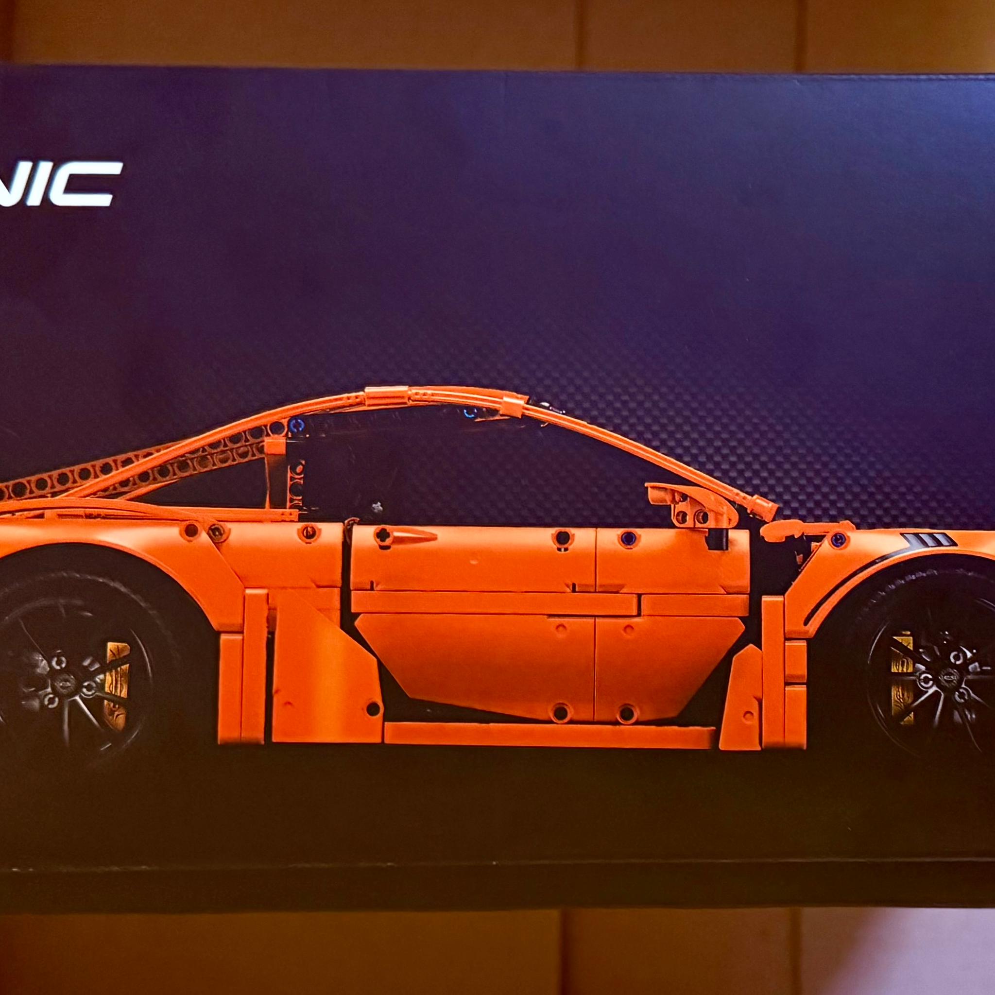 LEGO Technic Porsche 911 GT3 RS (Set 42056) | 2704 pieces | New CIB