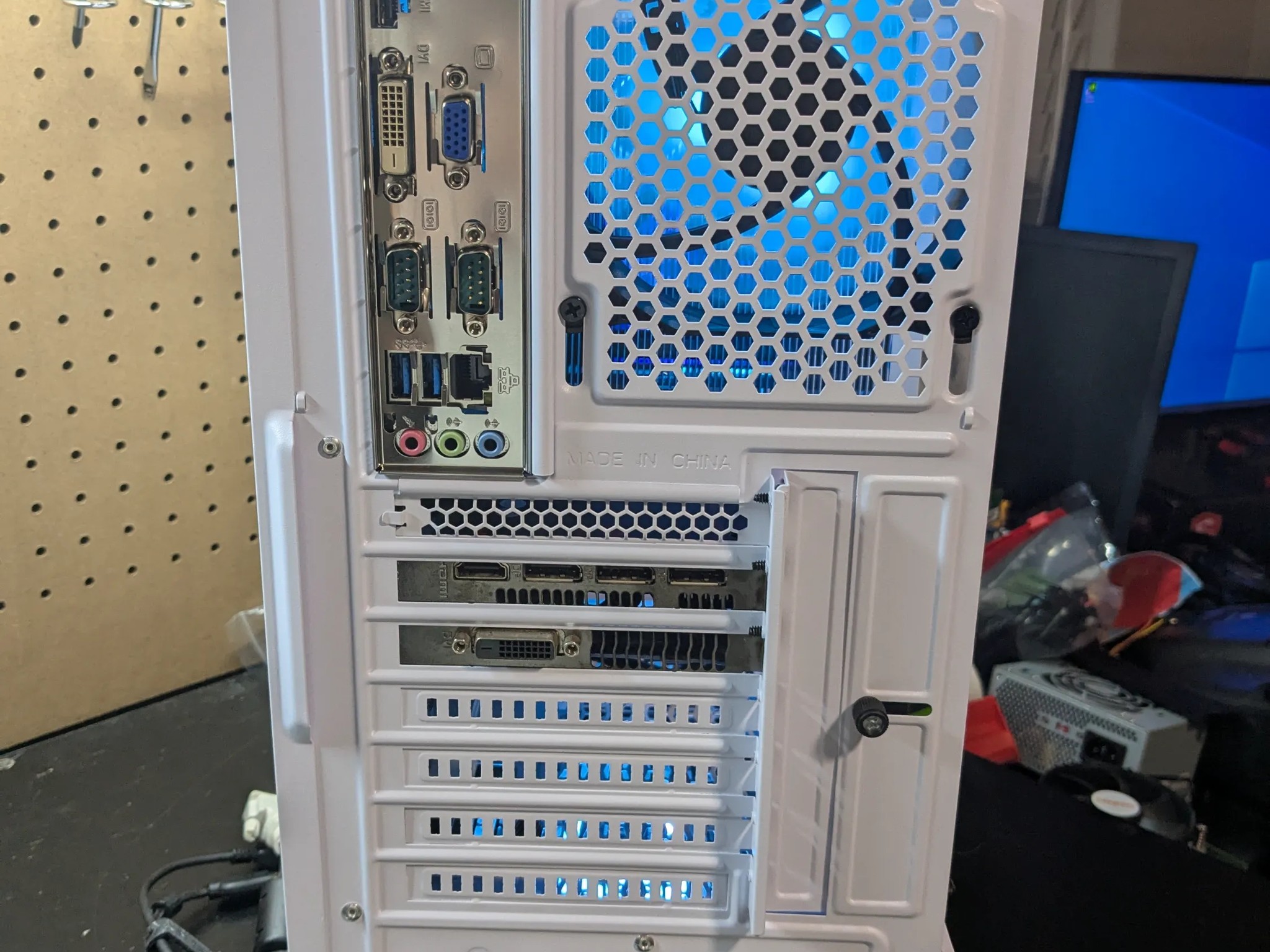 120 FPS Fortnite | 180 Day Warranty | Xeon (Same as i7-4770), 16GB RAM, RX 570 8GB, 512GB SSD, Win10