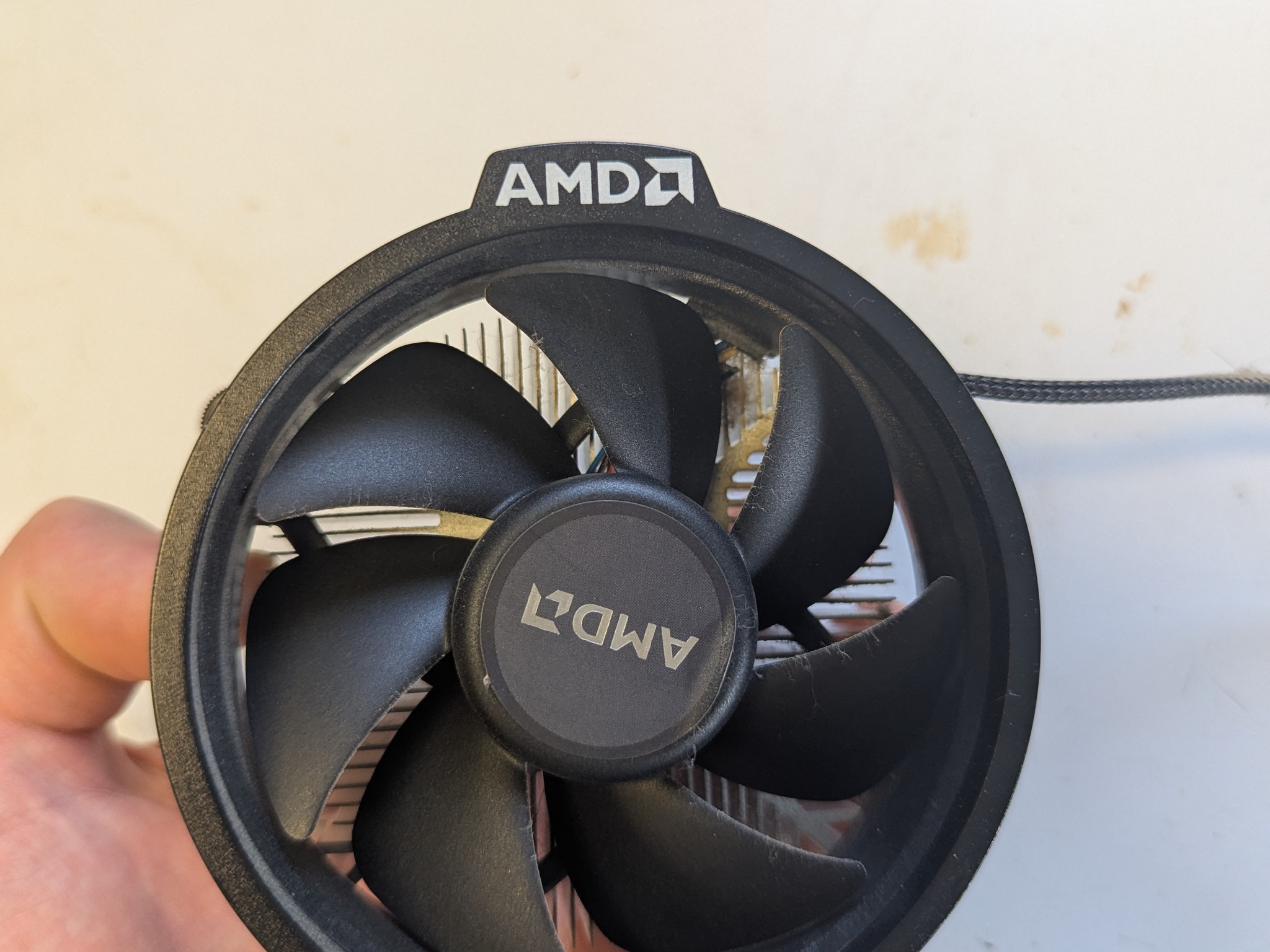 AMD Ryzen 3 3200G with stock cooler