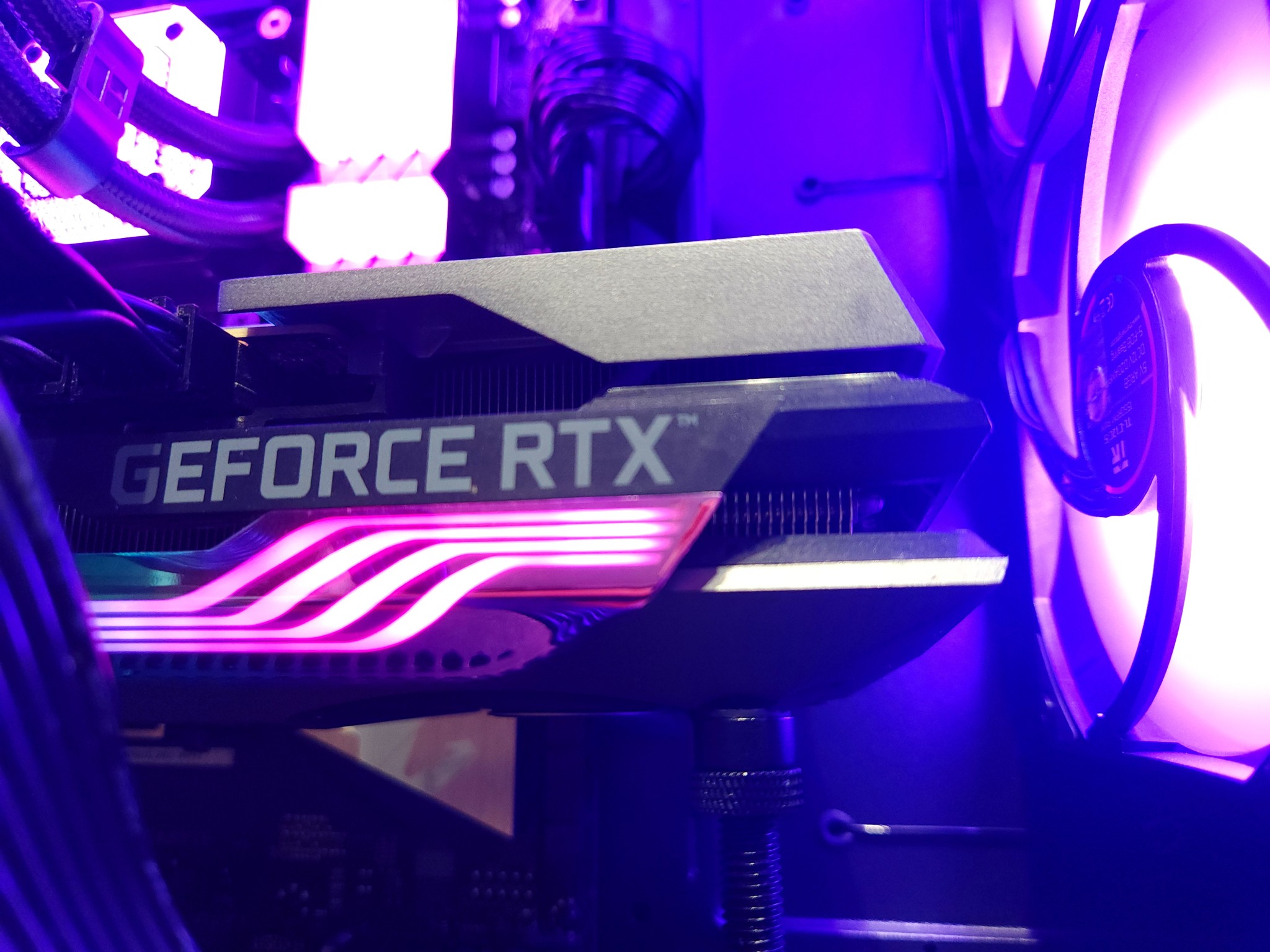 🌊 RTX 3080 TI 12 GB | Ryzen 7 5800X | 32GB DDR4 4000MTs | 2 TB NVME | WIFI + BT | AIO