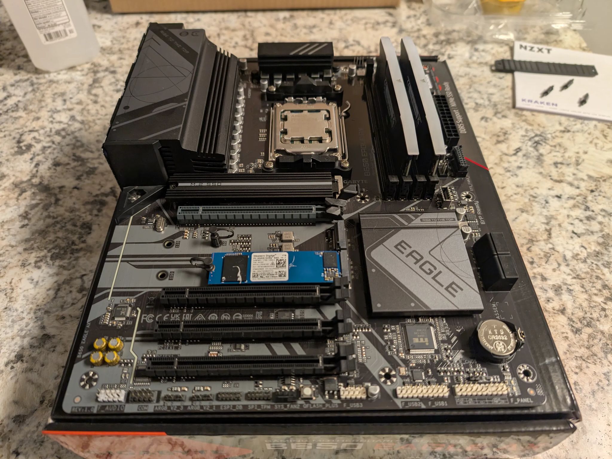 Ryzen 5 7600X | Gigabyte Eagle AX B650 | 64GB DDR5 RAM| 3TB SSD
