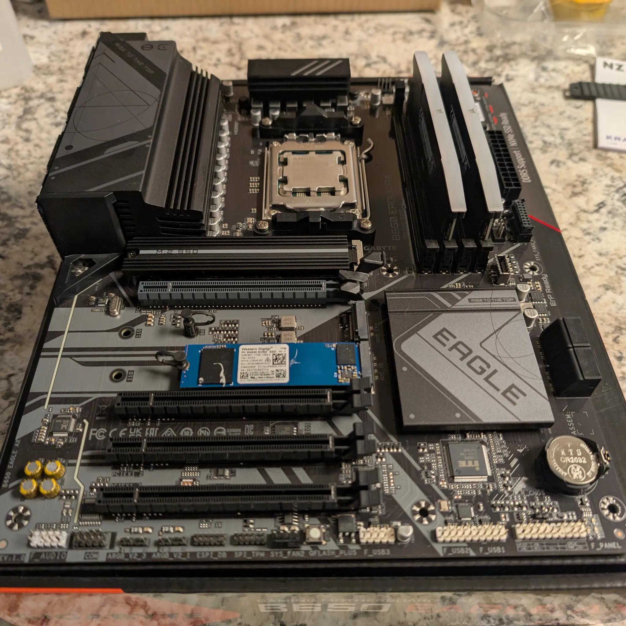 Ryzen 5 7600X | Gigabyte Eagle AX B650 | 64GB DDR5 RAM| 3TB SSD