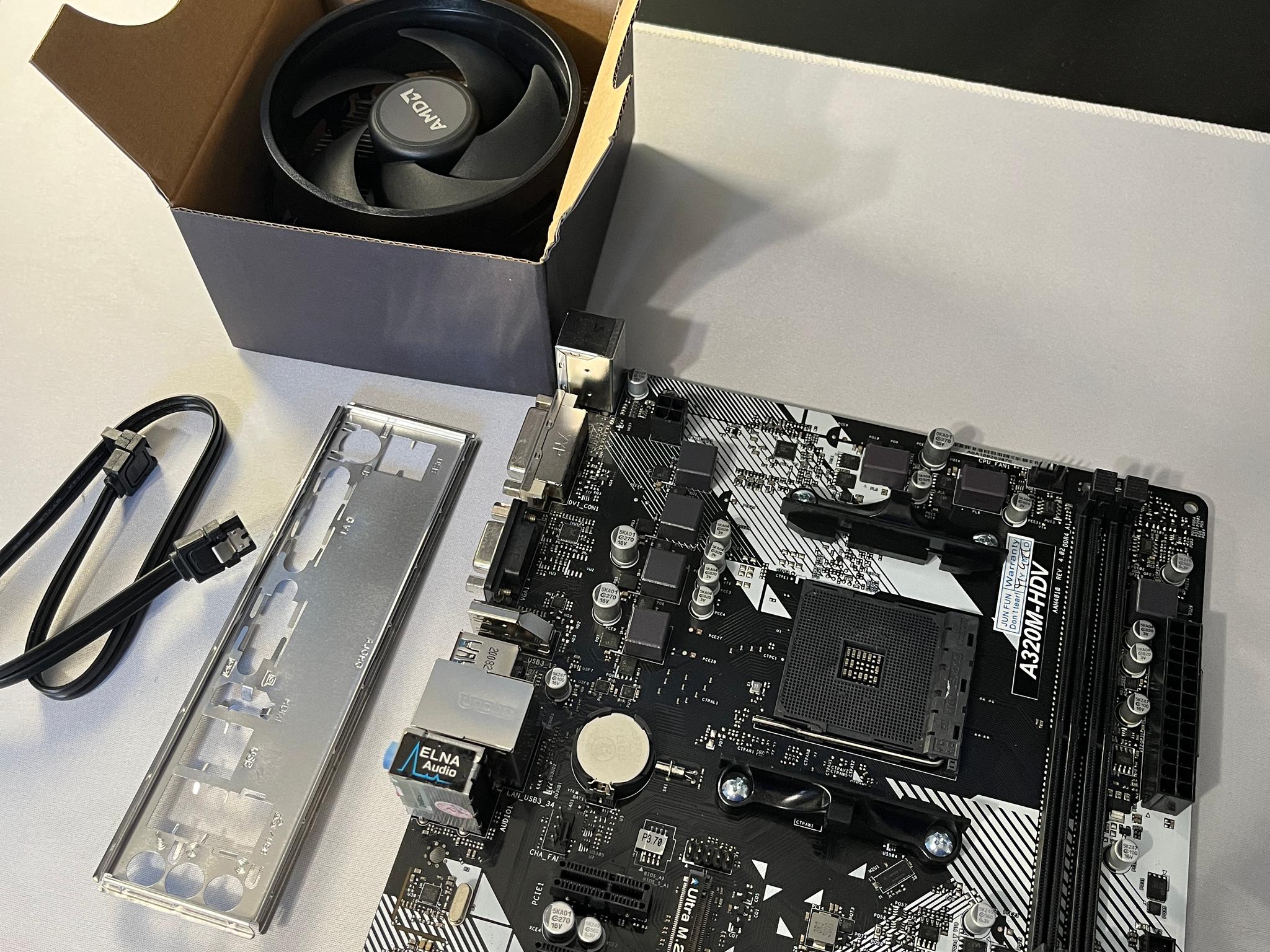 Combo! ASROCK A320M-HDV, CPU Cooler, Sata Cable