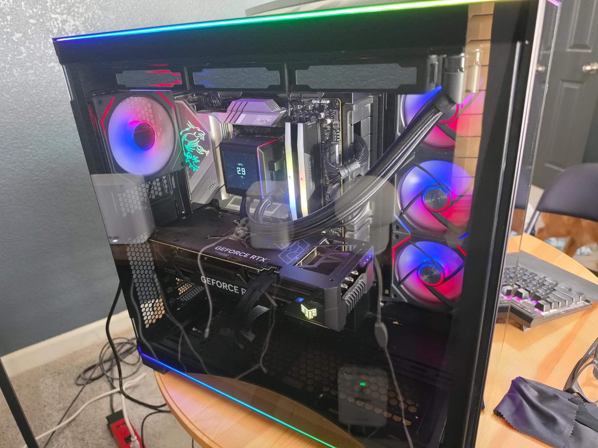 GeForce RTX 4070 Ti Super Custom Gaming PC - Core i7-14700KF