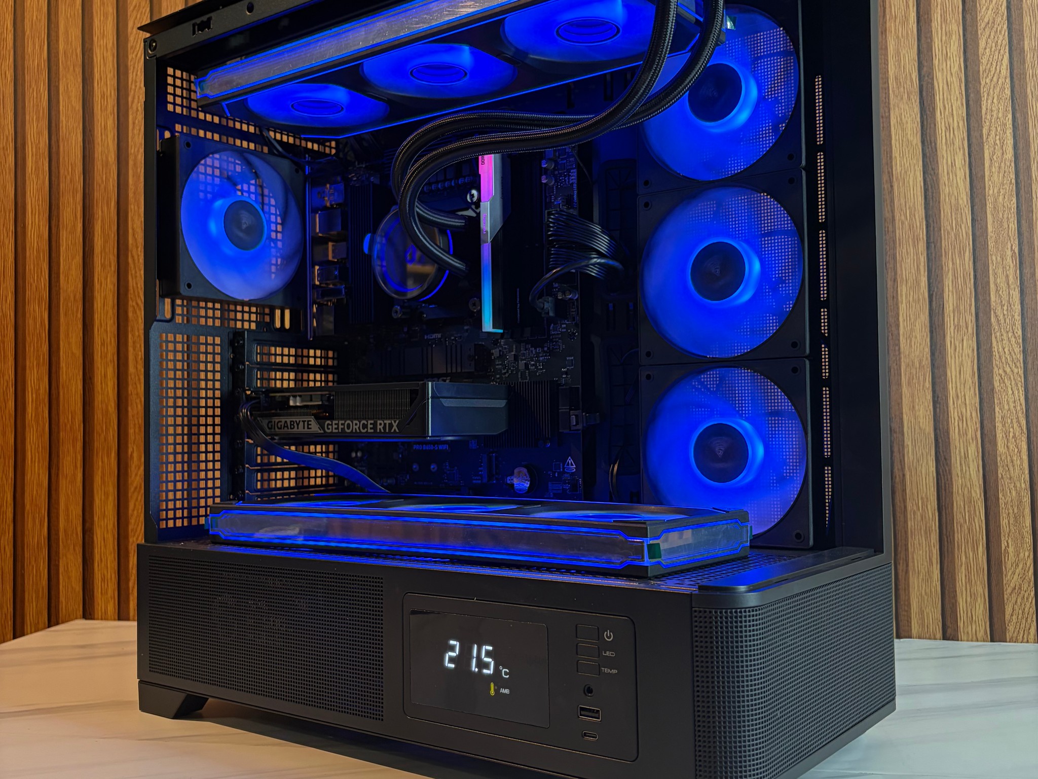 RTX 5060 | RYZEN 5 9600X | 24GB DDR5 | 1TB SSD| 360MM AIO | 750W