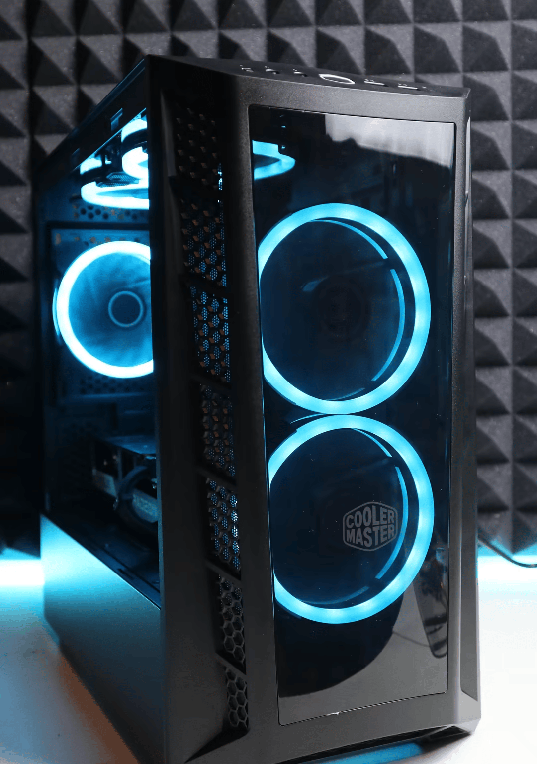Prithee | Ryzen 7 1700/RX 6600 Gaming PC FREE SHIPPING