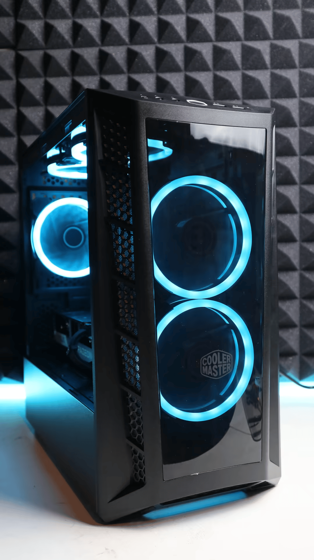 Prithee | Ryzen 7 1700/RX 6600 Gaming PC FREE SHIPPING