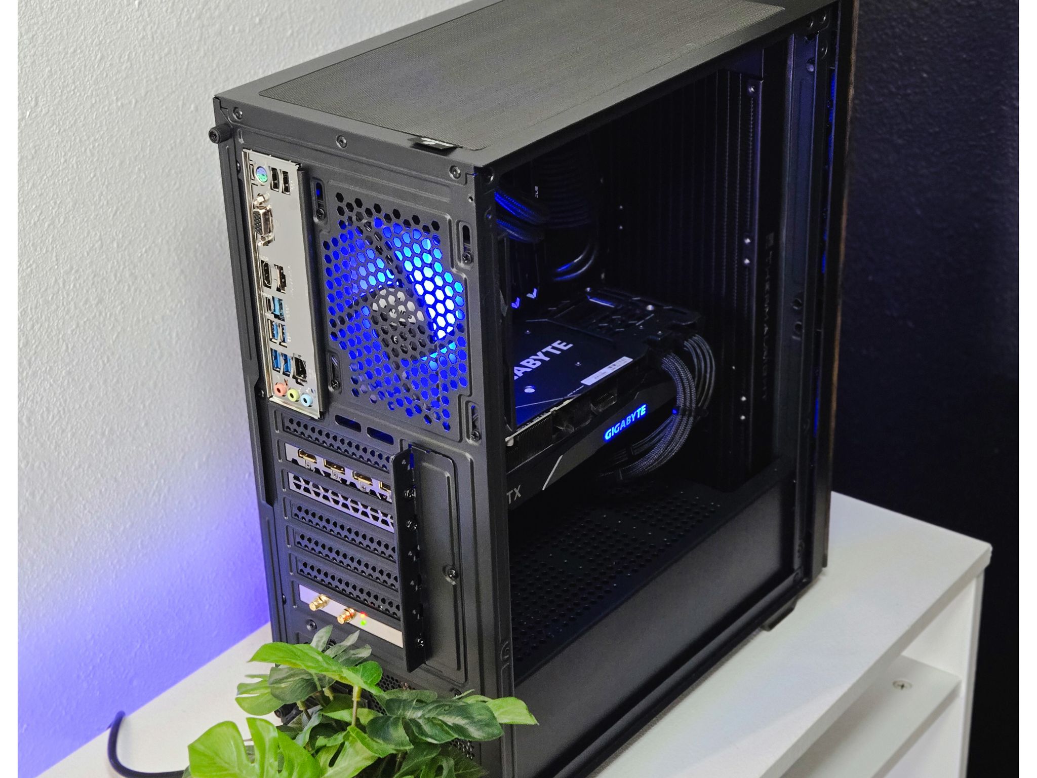 RTX 3070 | Ryzen 7 5700X | 2TB SSD | Wi-Fi | Gaming PC