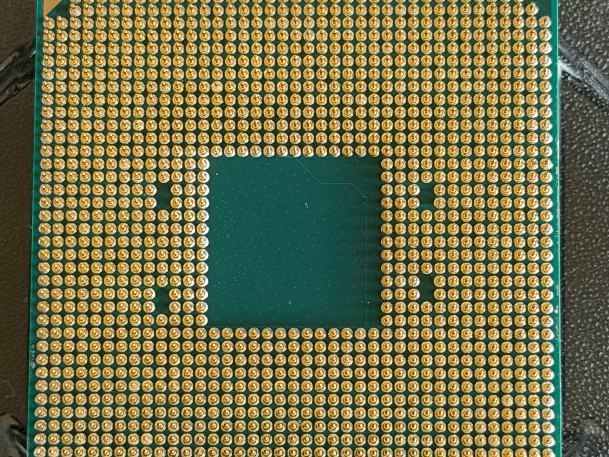 AMD Ryzen 7 2700X
