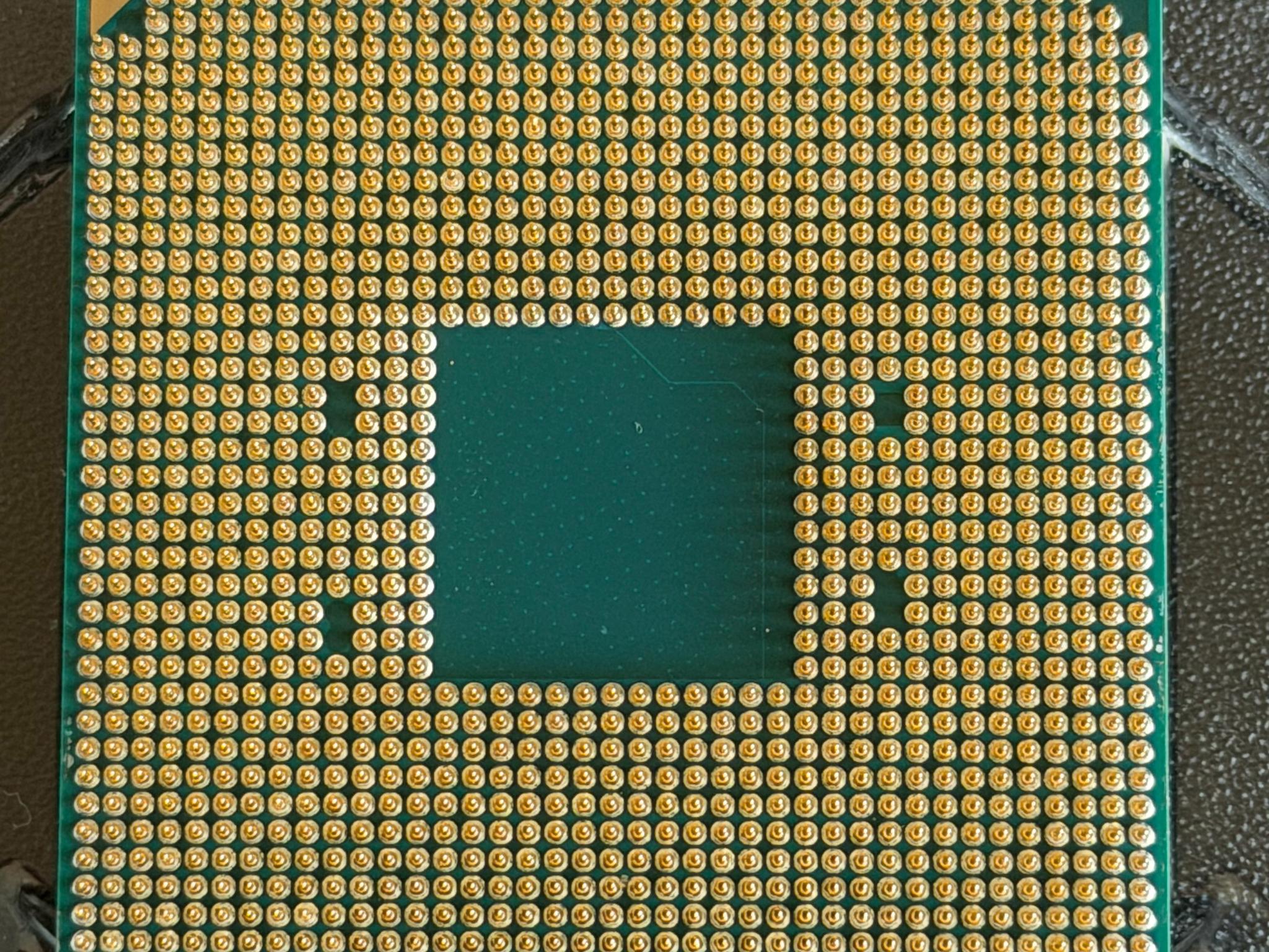 AMD Ryzen 7 2700X
