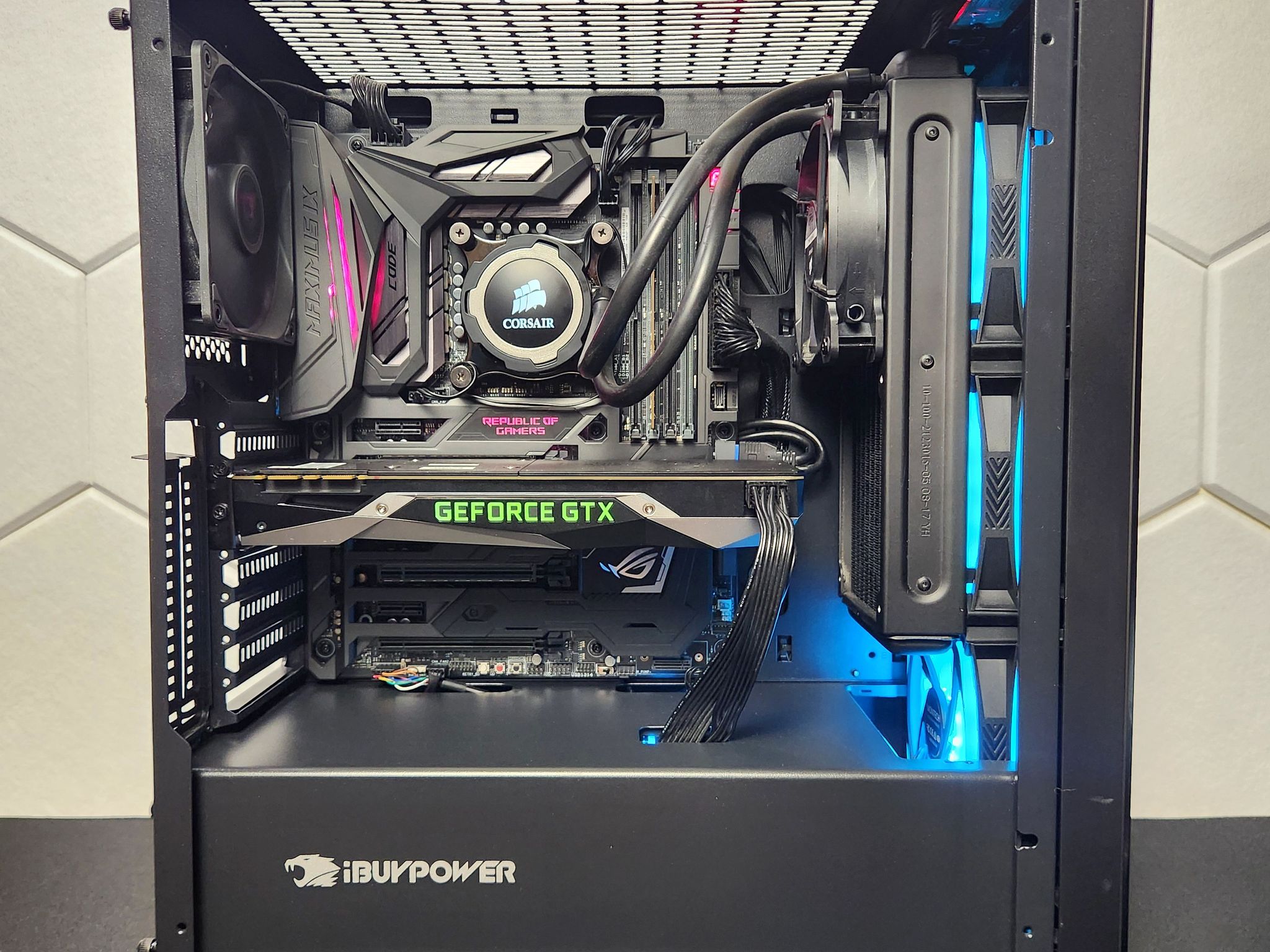 GTX 1080 | Intel I7-7700K | 16GB DDR4 | 512GB SSD | Windows 11 | WIFI+BT "Maximus"